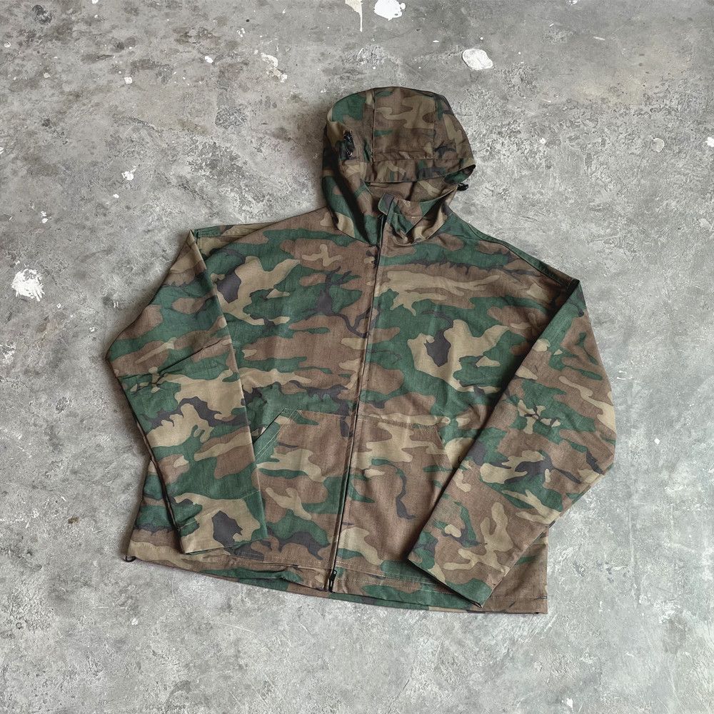 Japanese Brand Old camouflage Military Zipper Hooded Size US L / EU 52-54 / 3 - 5 Thumbnail