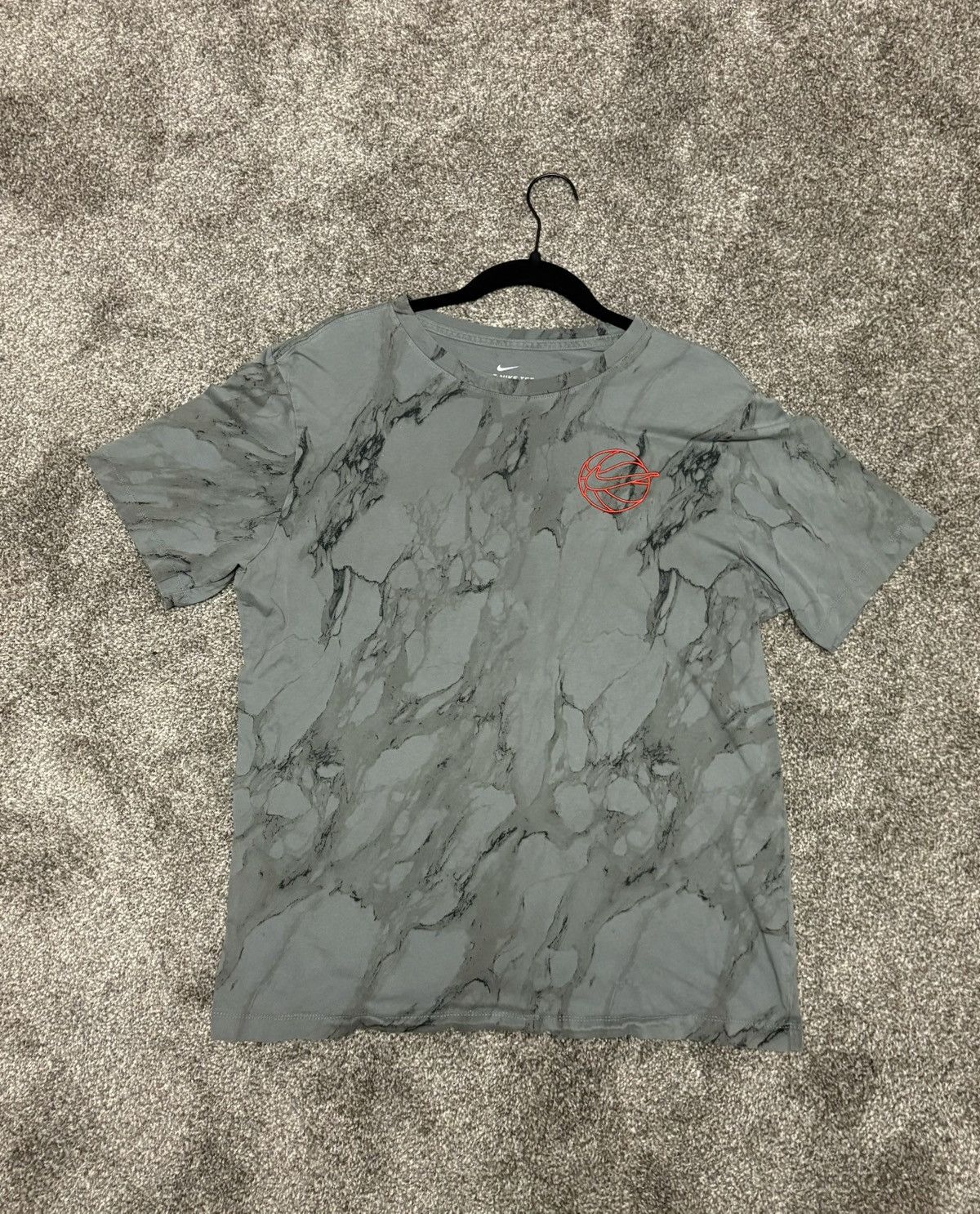 Nike Nike embroidered Tee Size US L / EU 52-54 / 3 - 1 Thumbnail