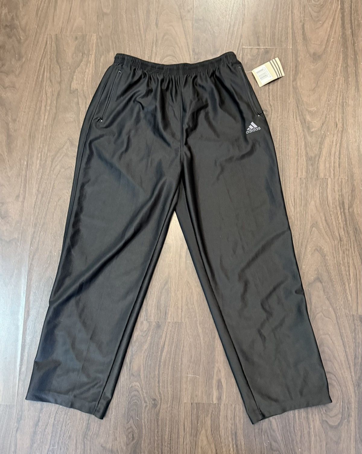 Adidas NEW TAGS! Throwback 90s Adidas Tag Baggy Black Track Pants Size US 38 / EU 54 - 1 Thumbnail