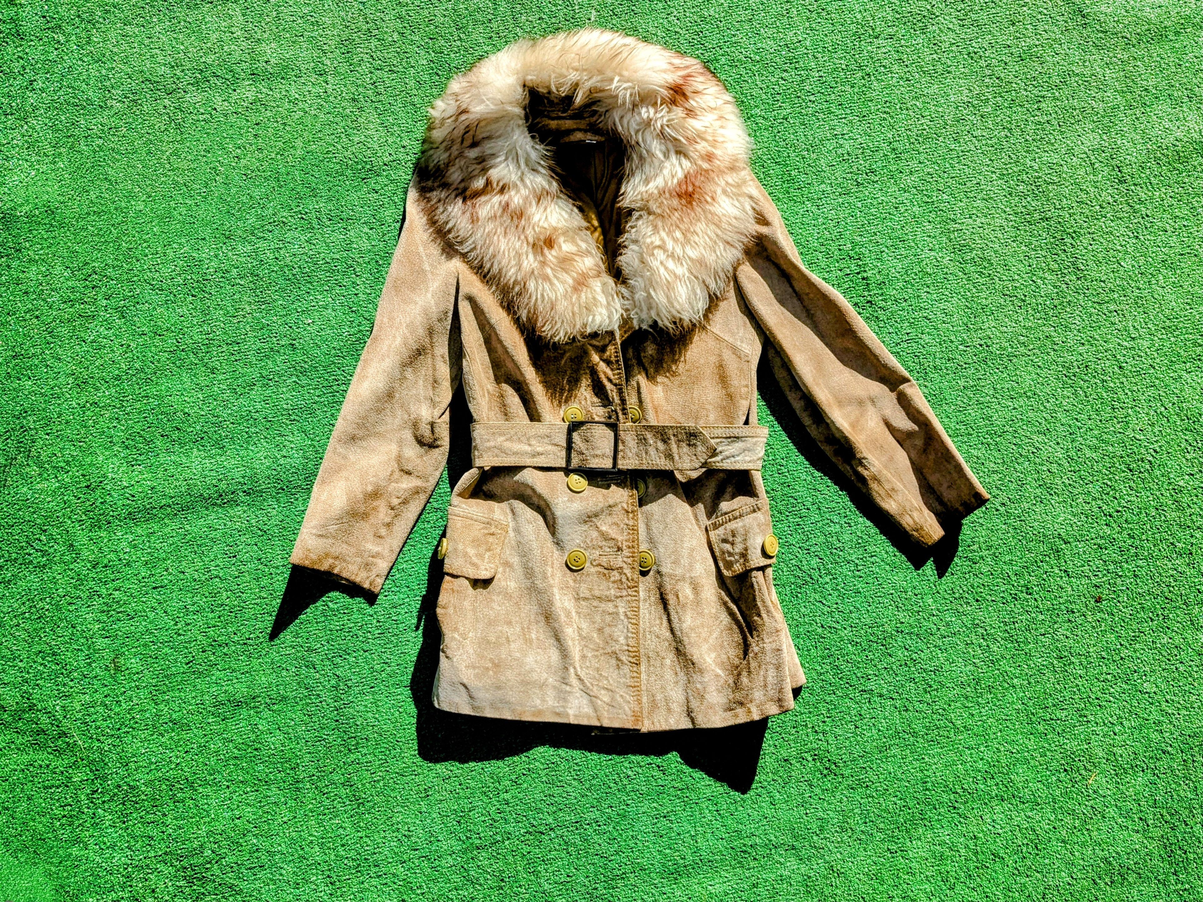 Vintage Vintage 1970s Petite Suede Fur Collar Button Trench Coat Size M / US 6-8 / IT 42-44 - 8 Thumbnail