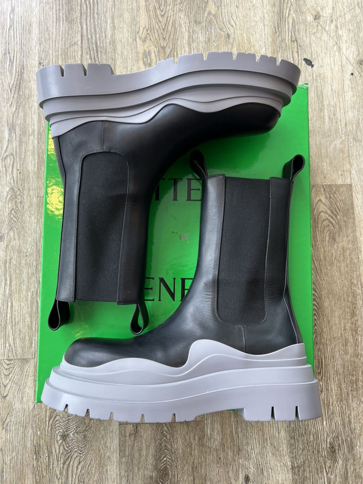 Bottega Veneta BOTTEGA VENETA LUG BOOT Size US 12 / EU 45 - 1 Thumbnail