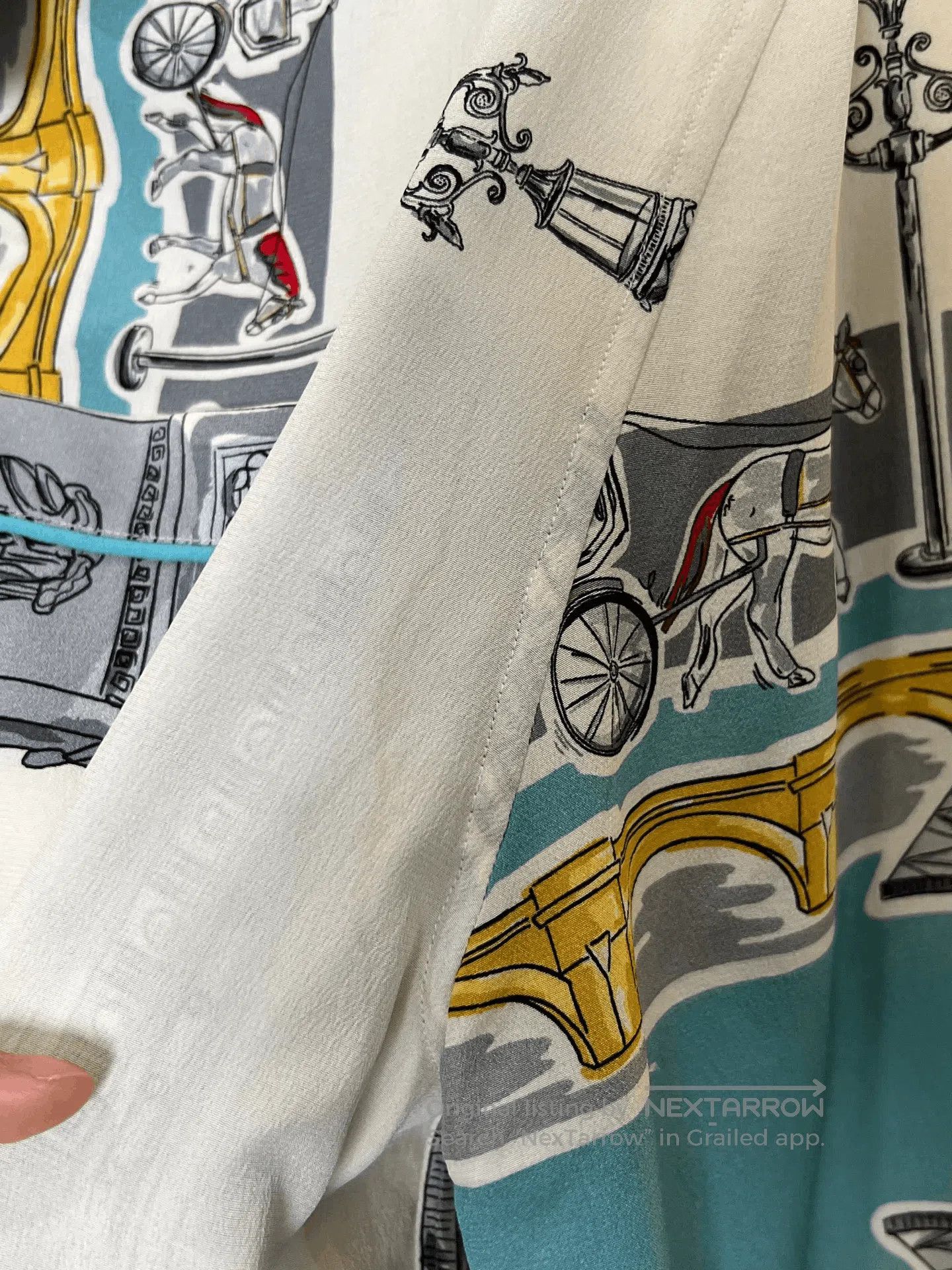 Louis Vuitton LV Palace Style White Shirt. Size M / US 6-8 / IT 42-44 - 5 Thumbnail