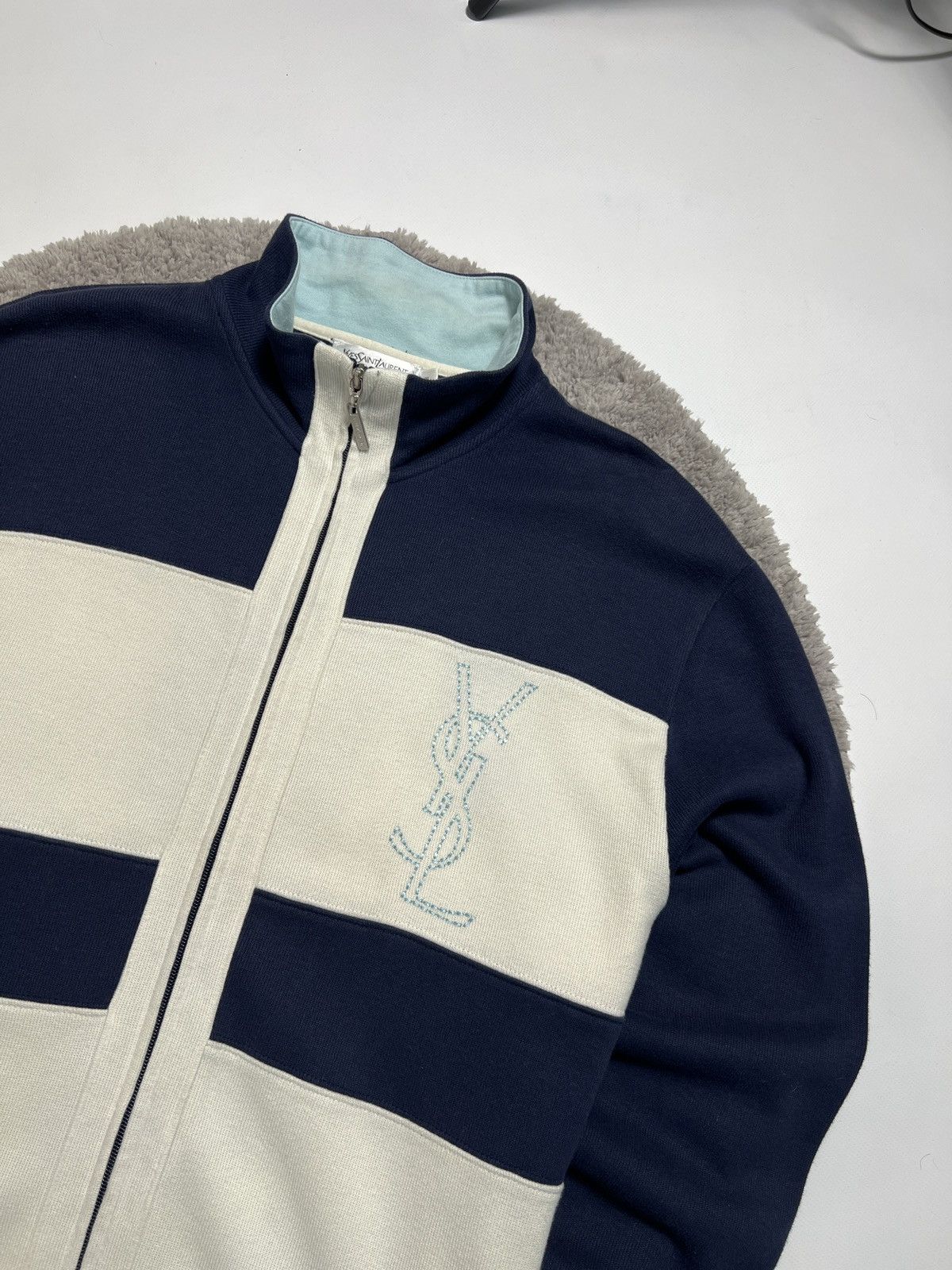 Yves Saint Laurent Vintage YVES SAINT LAURENT Sweater SIZE XL Size US XL / EU 56 / 4 - 3 Thumbnail