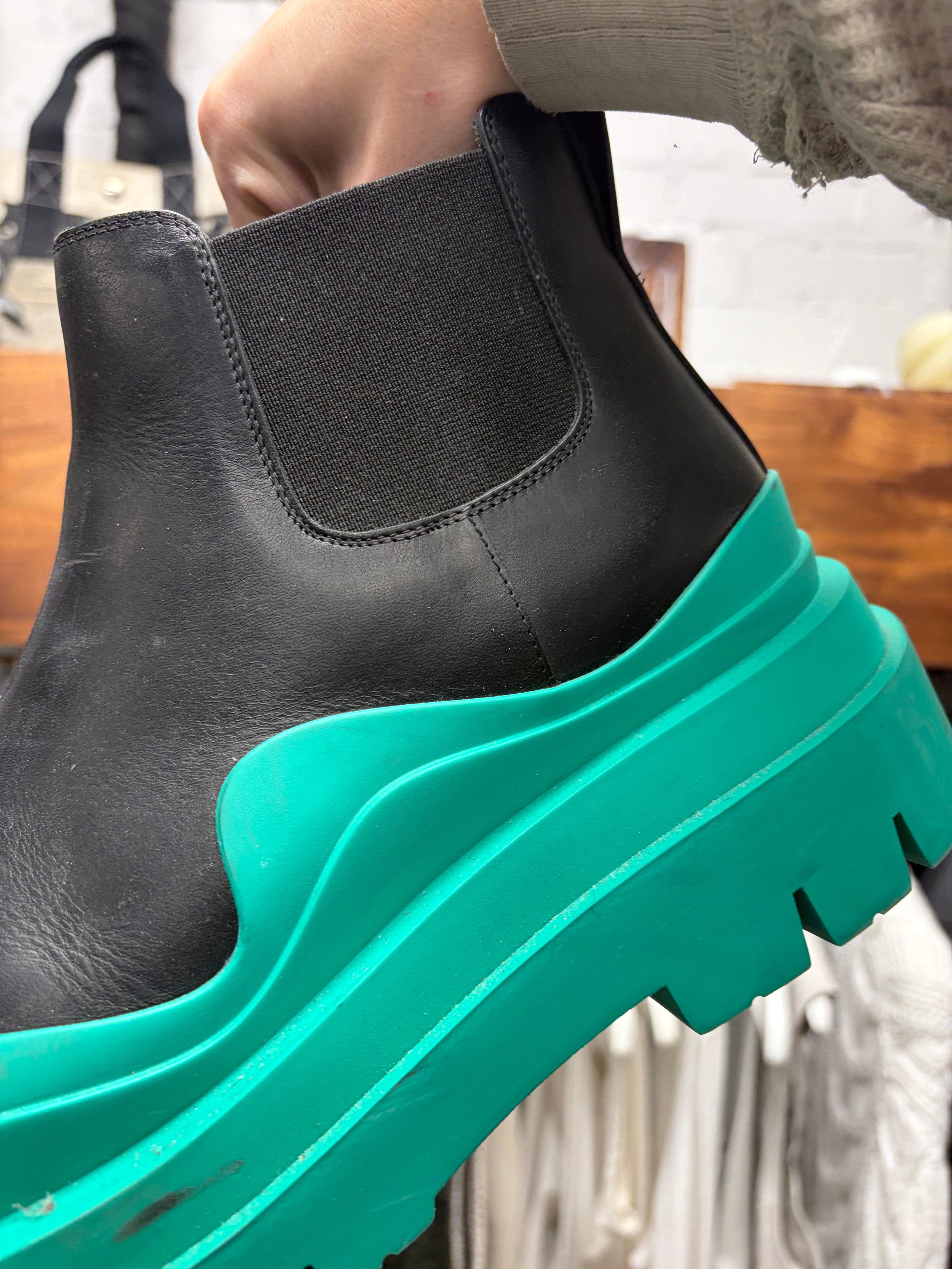 Bottega Veneta Bottega Veneta ‘Tire’ Boot Mid Cut Black Leather Chelsea Boots Size US 11 / EU 44 - 2 Thumbnail