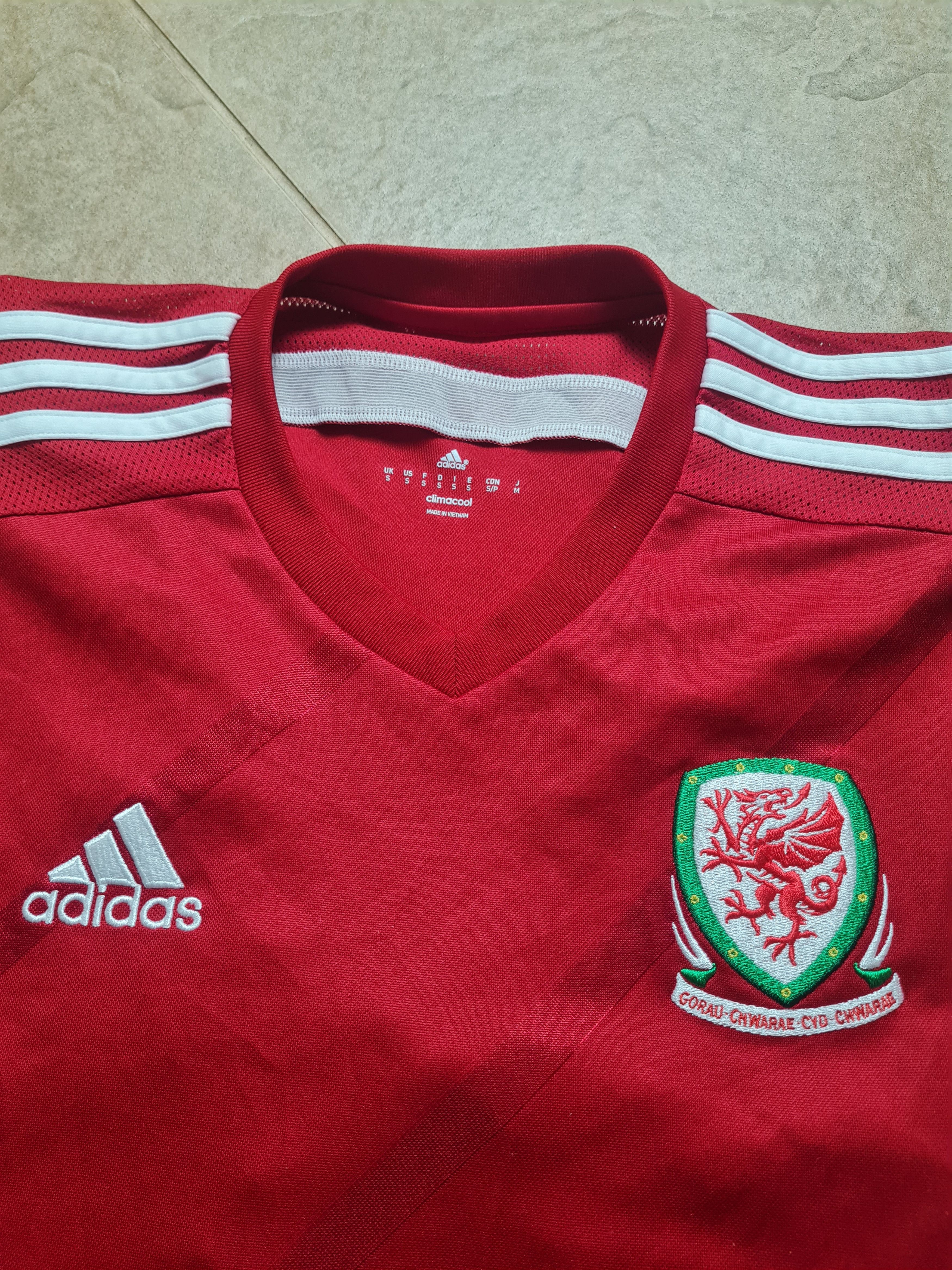 Adidas FOOTBALL SOCCER SHIRT JERSEY ADIDAS MEN'S WALES 2013/2014 Size US S / EU 44-46 / 1 - 20 Thumbnail