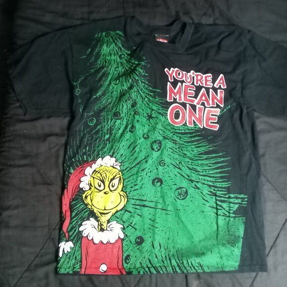 Gildan Vintage Dr. Seuss The Grinch Mean One AOP T-Shirt Size US L / EU 52-54 / 3 - 2 Thumbnail