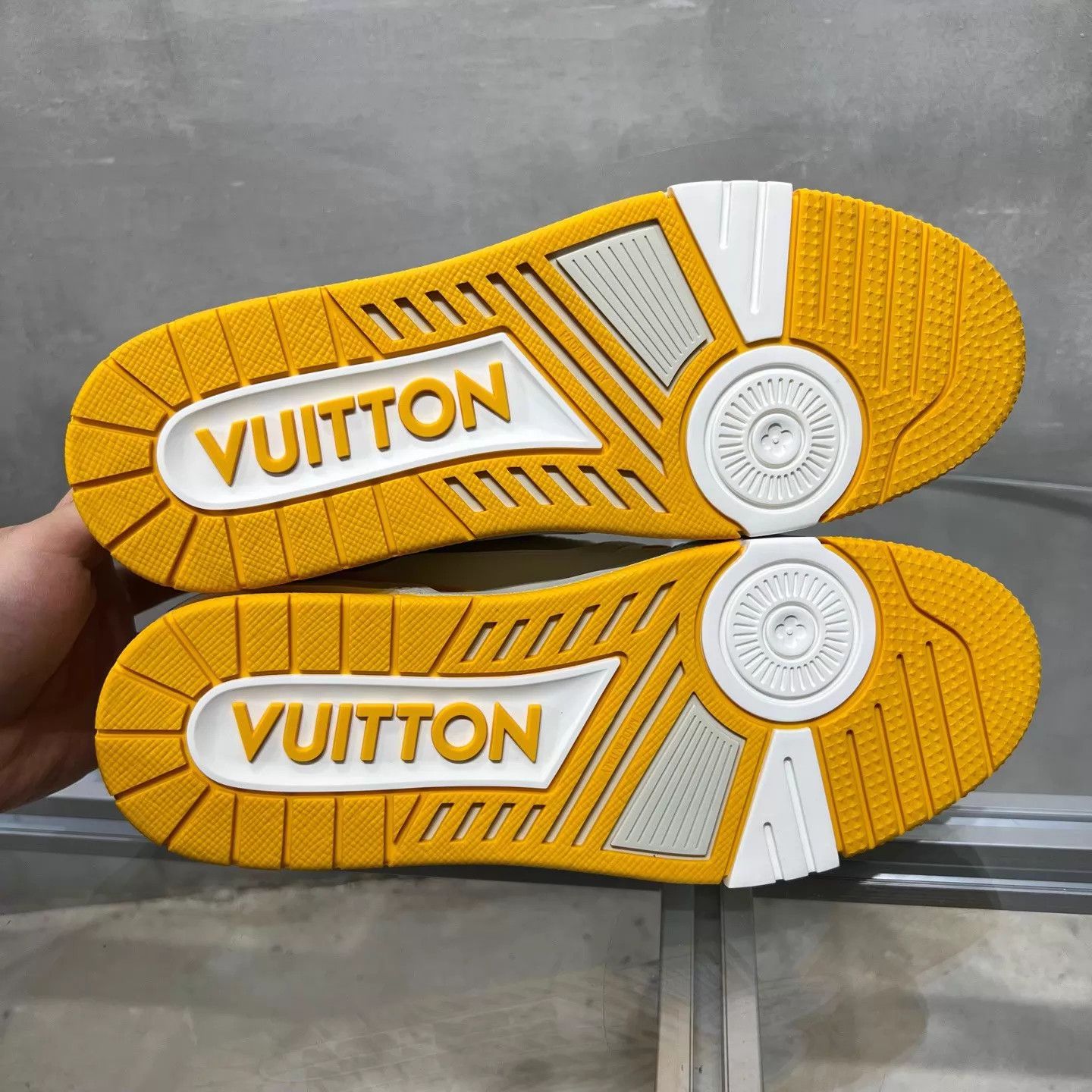 Louis Vuitton Louis Vuitton LV Trainer White & Yellow UK7.5/41.5 Size US 8.5 / EU 41-42 - 7 Thumbnail