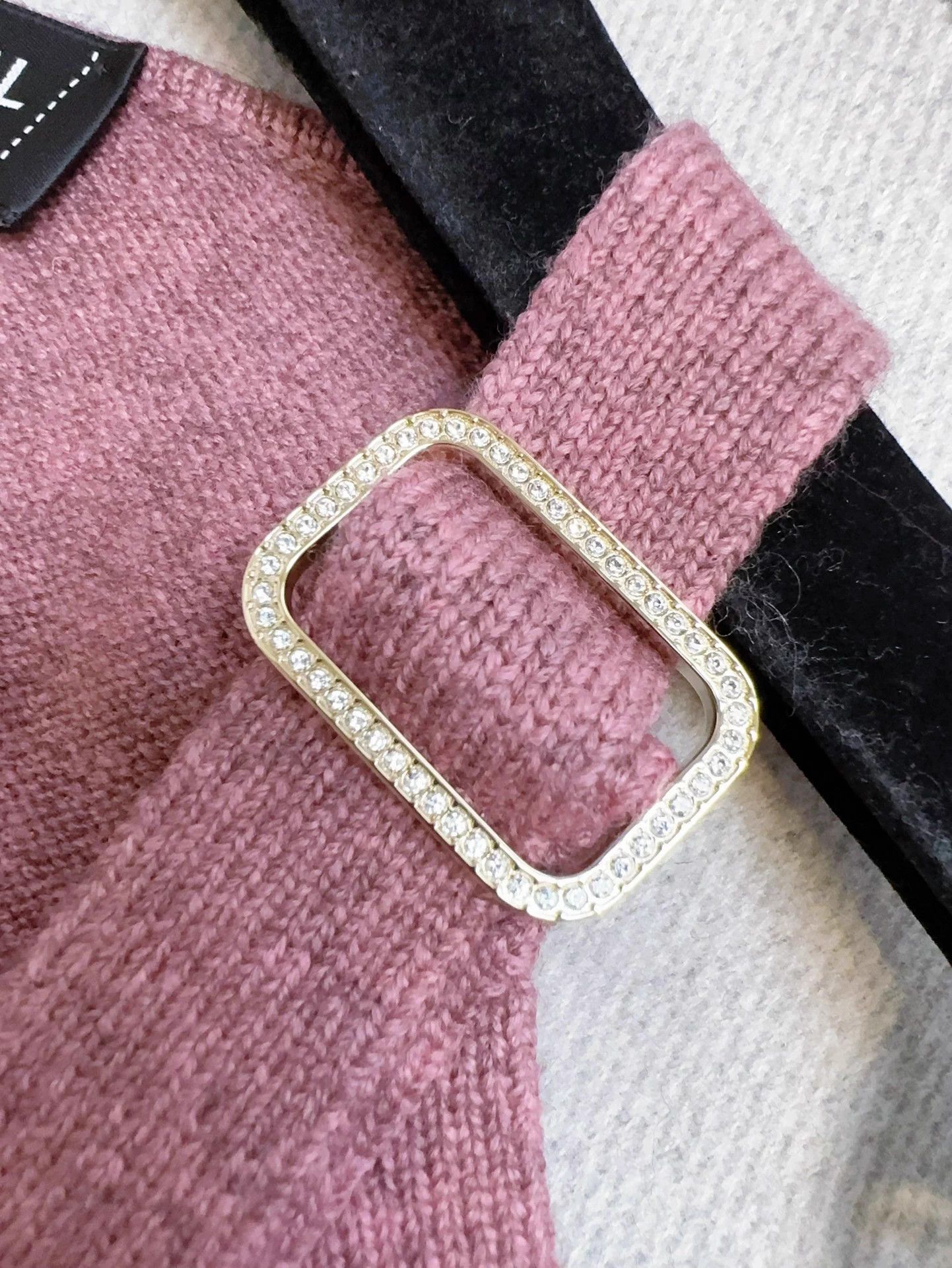 Chanel Chanel 25A blush pink V-neck crystal tie vest 36 Size XS / US 0-2 / IT 36-38 - 6 Thumbnail