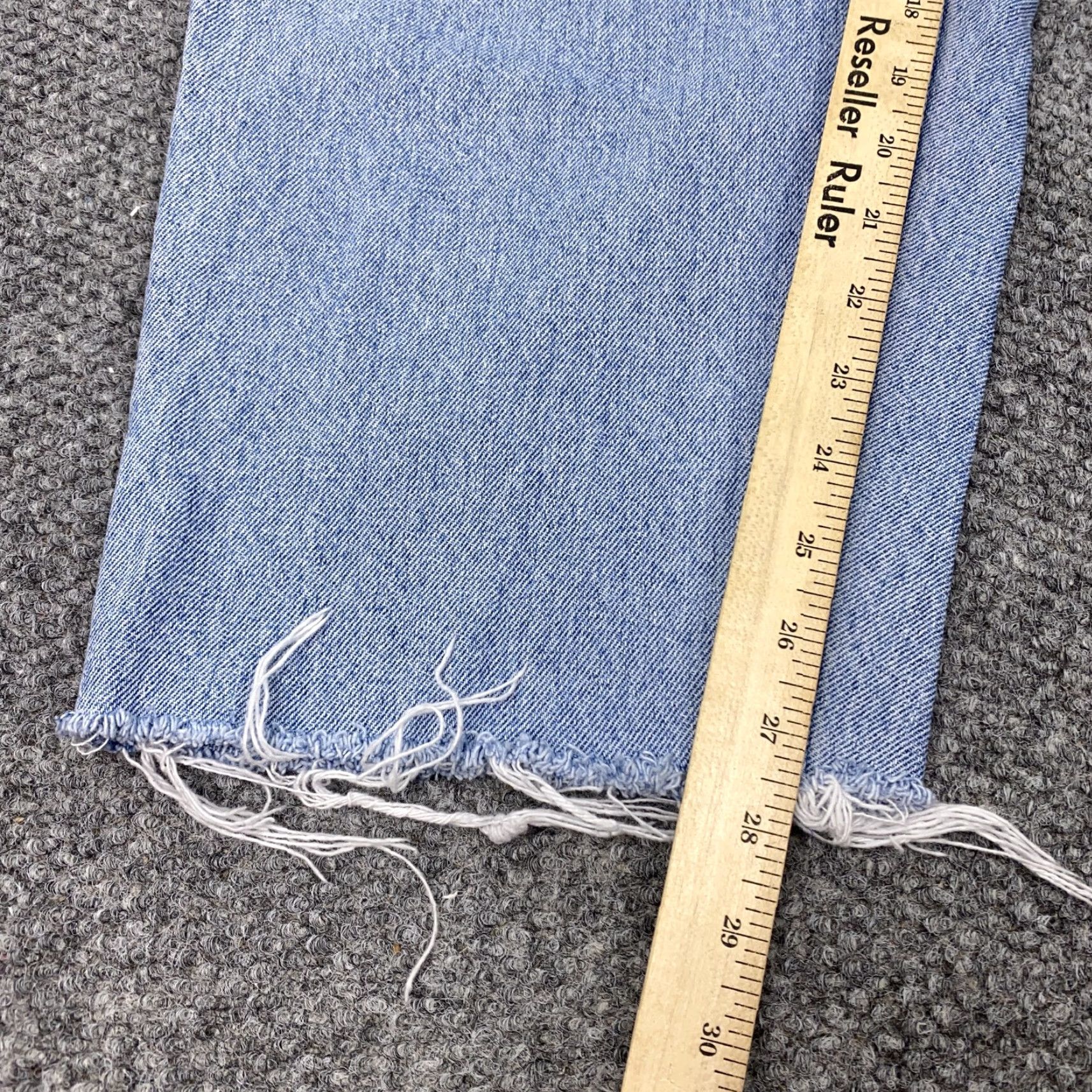 Hugo Boss VINTAGE HUGO BOSS Jeans Men 32x28 Denim Straight Leg Distressed Frayed Hem Made USA 90s Size US 32 / EU 48 - 6 Thumbnail