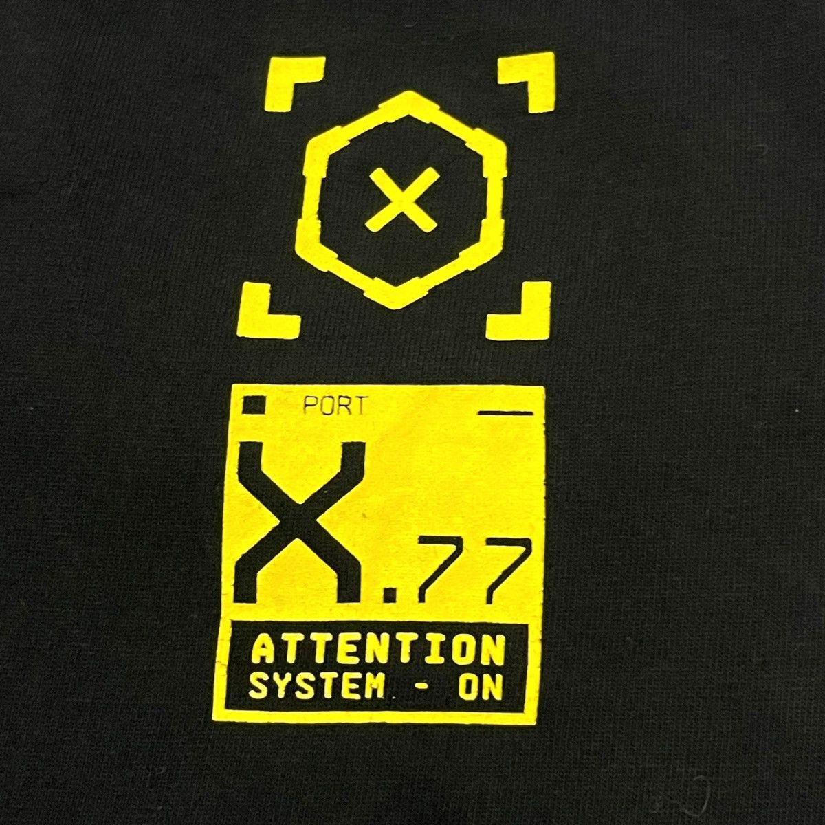 Playstation CYBERPUNK 2077 LOGO TEE Size US M / EU 48-50 / 2 - 10 Thumbnail