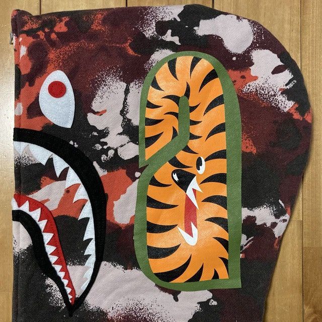 Bape BAPE MAP CAMO Shark Full Zip Hoodie Red a bathing ape Size US S / EU 44-46 / 1 - 4 Thumbnail
