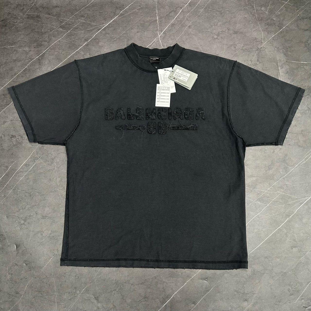 Balenciaga Balenciaga Retro T-Shirt M Men Size US M / EU 48-50 / 2 - 1 Thumbnail