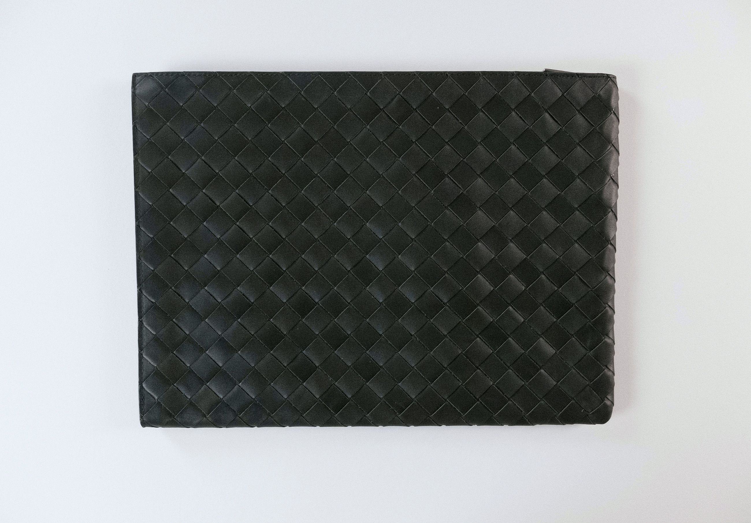 Bottega Veneta BOTTEGA VENETA dark green intrecciato leather clutch bag Size ONE SIZE - 1 Thumbnail