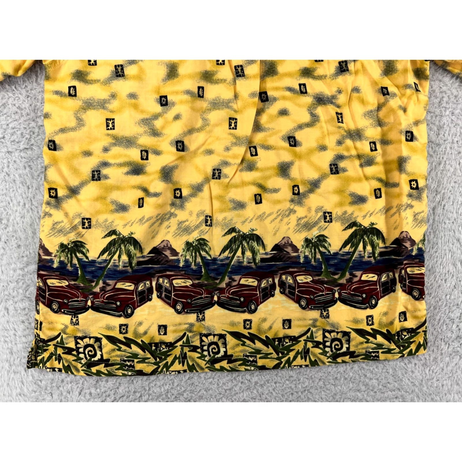 Vintage Chereskin Mens Leaf Yellow Button-Up Shirt Hawaii Aloha Beach Hawaiian Rayon Car Palm Floral Short Sleeve Regular Fit 40in Chest Men’s Shirt Size US L / EU 52-54 / 3 - 7 Thumbnail