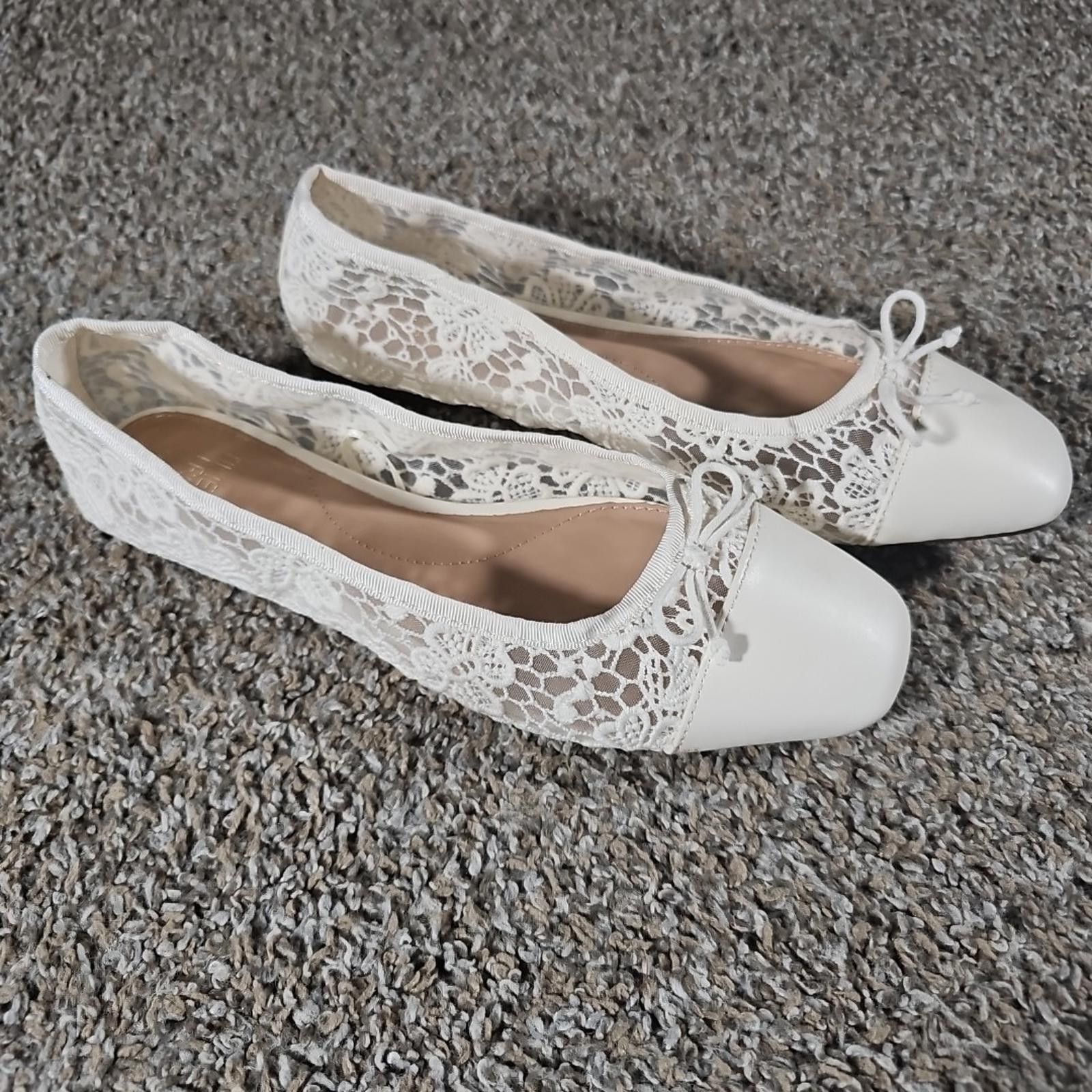 Other Time And Tru Sz 9 White Slip On Lace Loafer Shoes Size US 9 / IT 39 - 1 Thumbnail