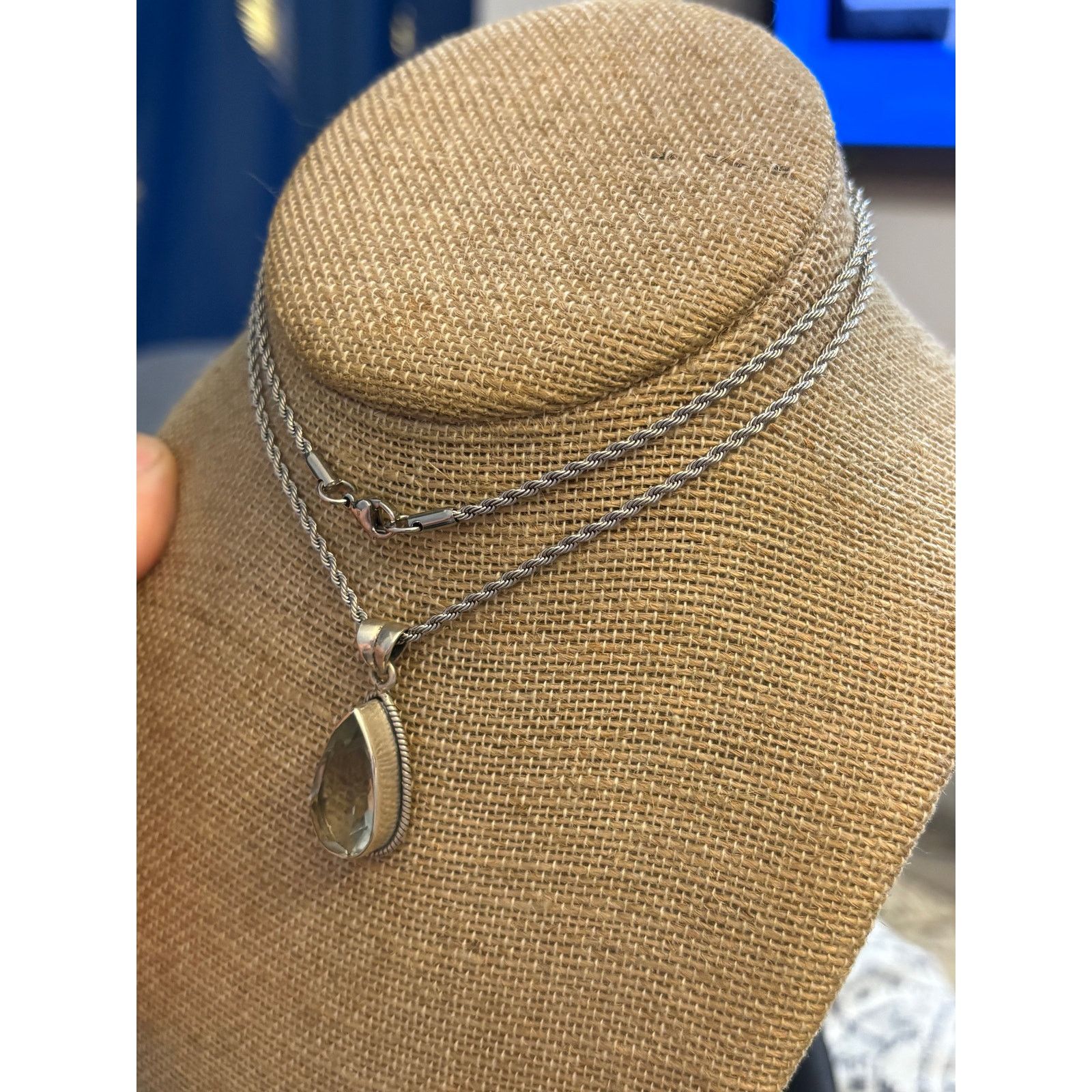 Other Vintage Silver Tone Teardrop Crystal Pendant Necklace 24" Size ONE SIZE - 5 Thumbnail