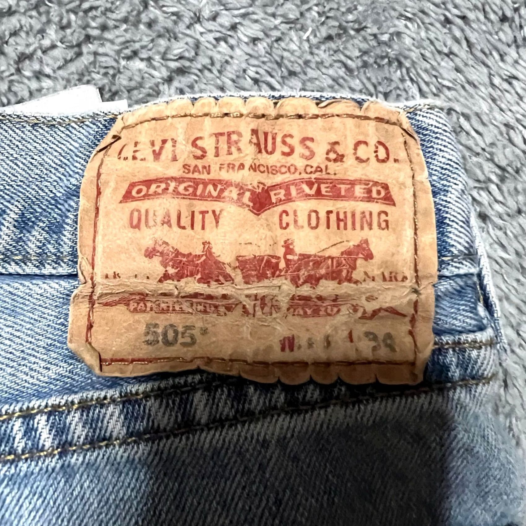 Levi's Levis 505 Jeans Blue Denim Straight Leg Distressed Pants Mens 34 x34 Size US 34 / EU 50 - 3 Thumbnail