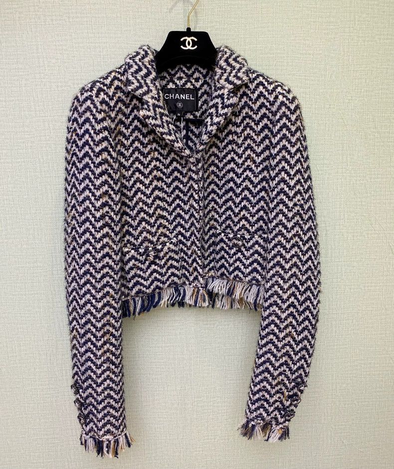Chanel Color-matched tassel short coat