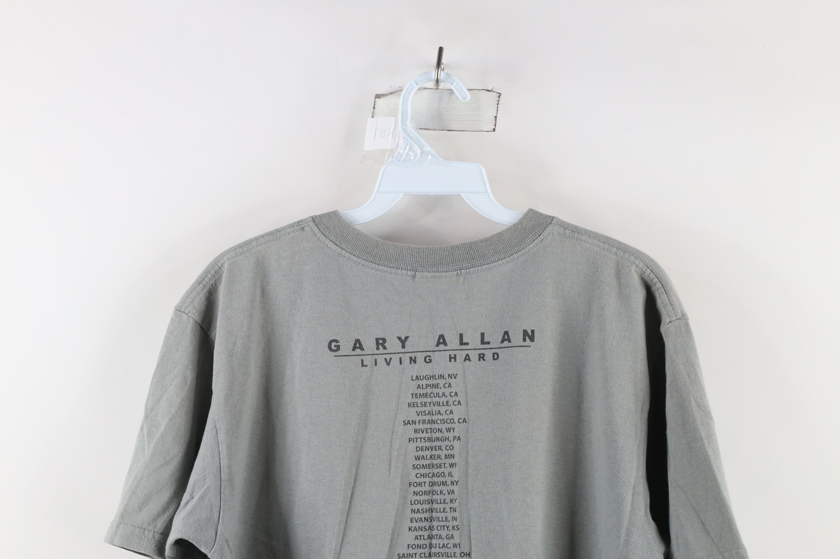 Vintage Vintage Y2K Living Hard Tour Gary Allan Band T-Shirt Gray Size US M / EU 48-50 / 2 - 8 Thumbnail