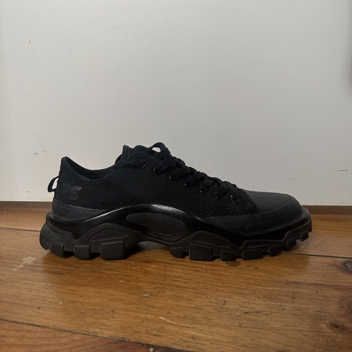 Adidas × Raf Simons Raf Simons Detroit Runner Size US 9.5 / EU 42-43 - 1 Thumbnail