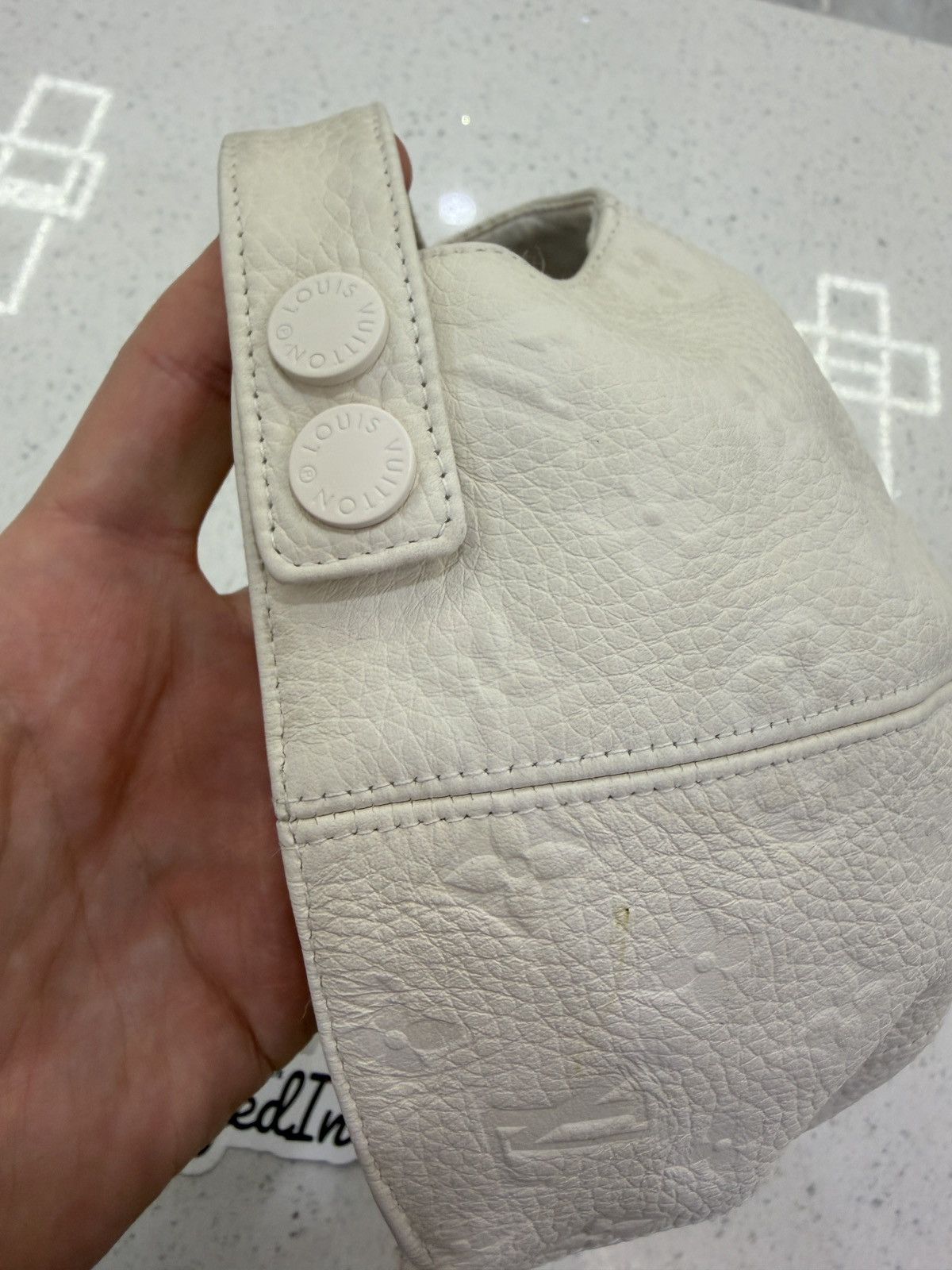 Louis Vuitton Louis Vuitton White Taurillon Monogram Hat Size ONE SIZE - 6 Thumbnail