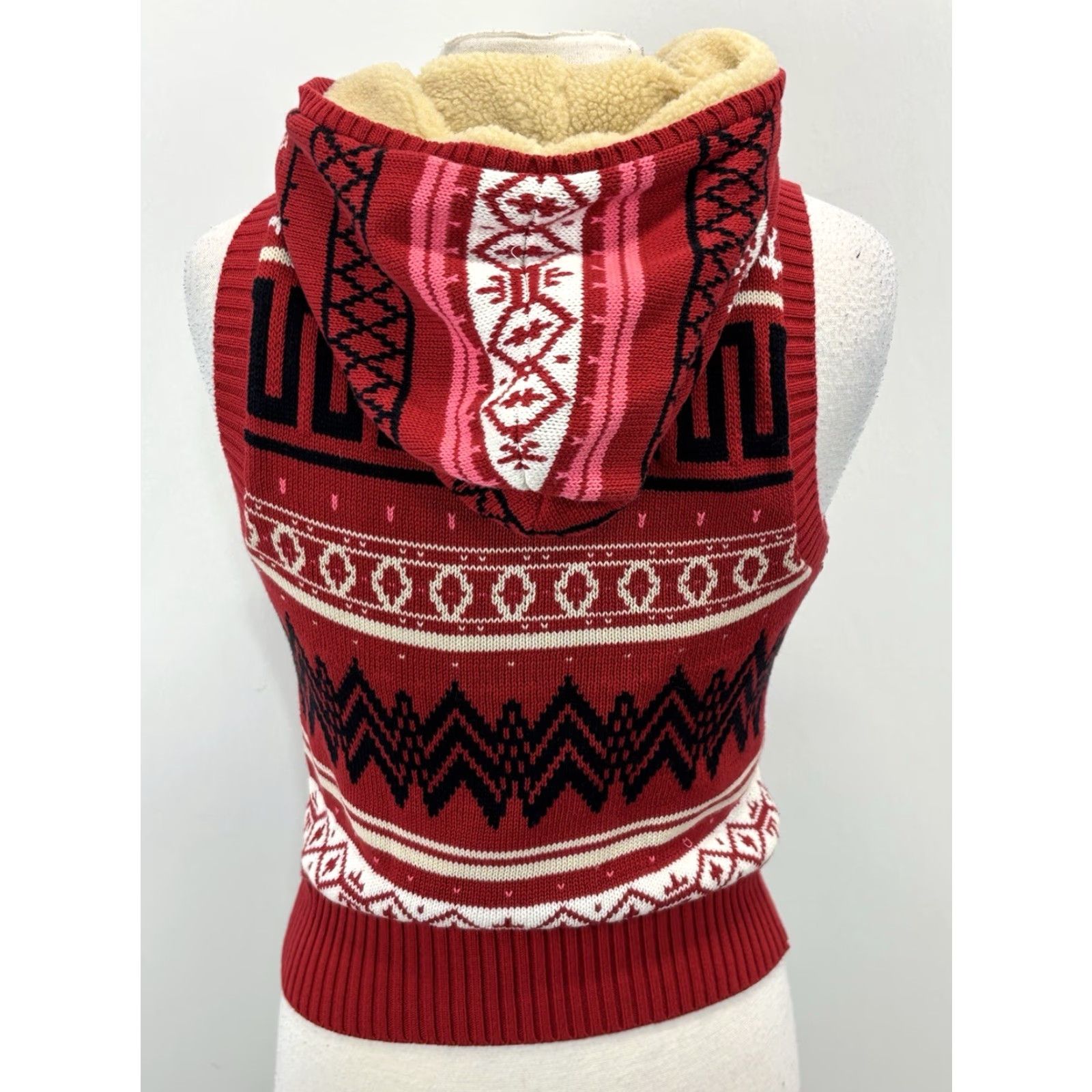 Nike Nike 6.0 Fair Isle Sweater Vest Women’s XS Sherpa Hood Full Zip Red Black Ski Vest XS Womens Size XS / US 0-2 / IT 36-38 - 3 Thumbnail