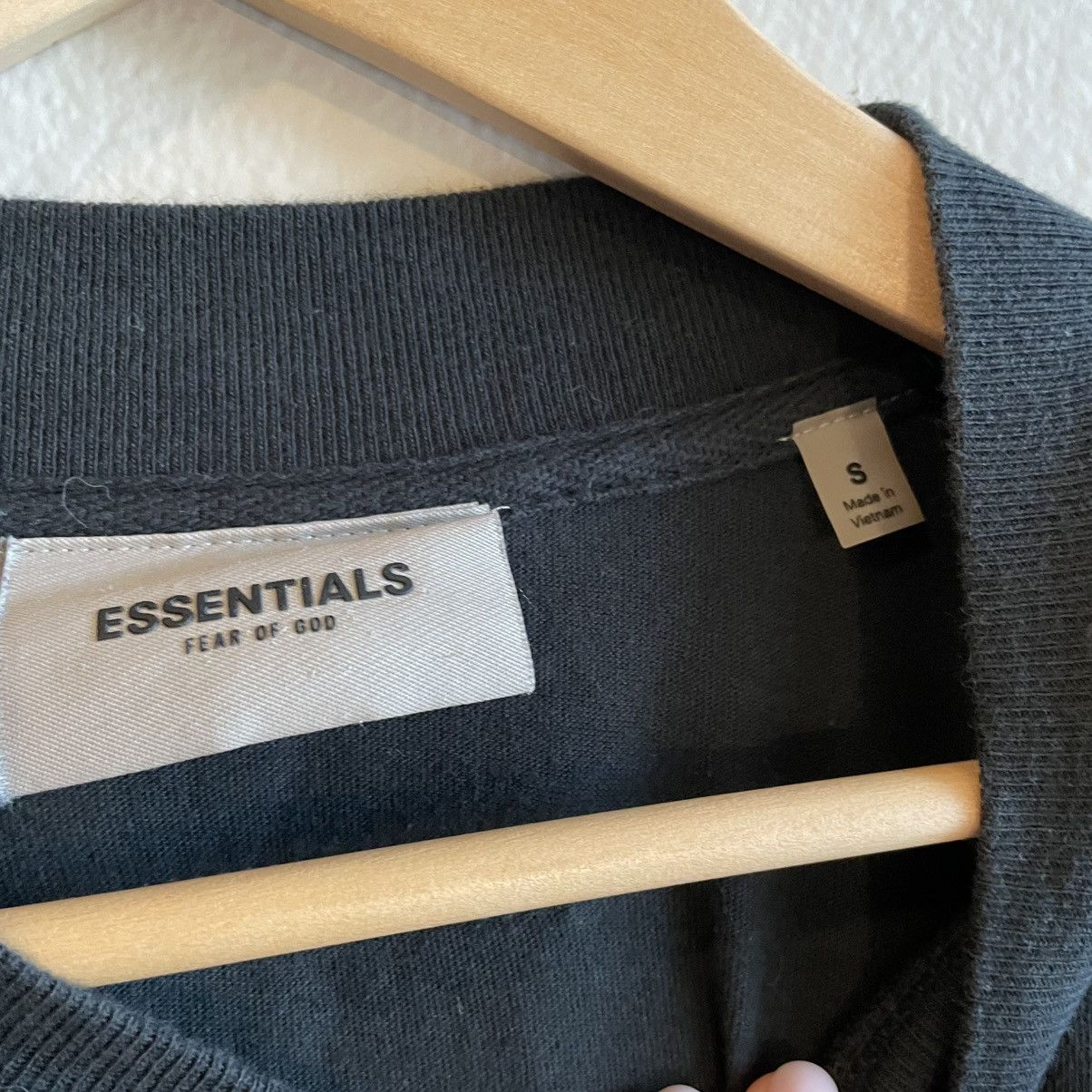Essentials × Fear of God Essentials fear of god size Small long sleeve tshirt in grey Size US S / EU 44-46 / 1 - 4 Thumbnail
