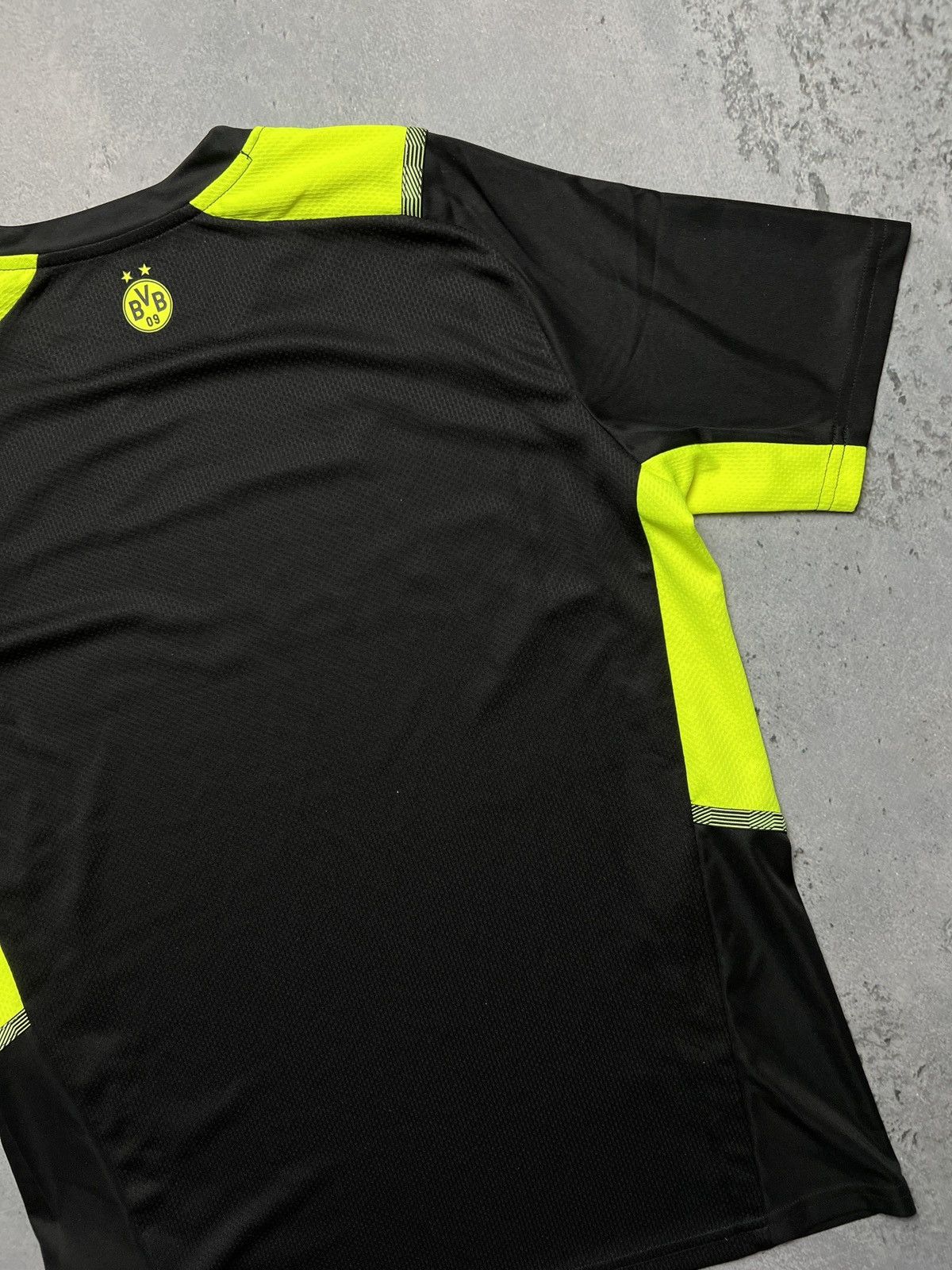 Puma Vintage Puma Borussia Dortmund Football Jersey Tee Black Size US S / EU 44-46 / 1 - 6 Thumbnail