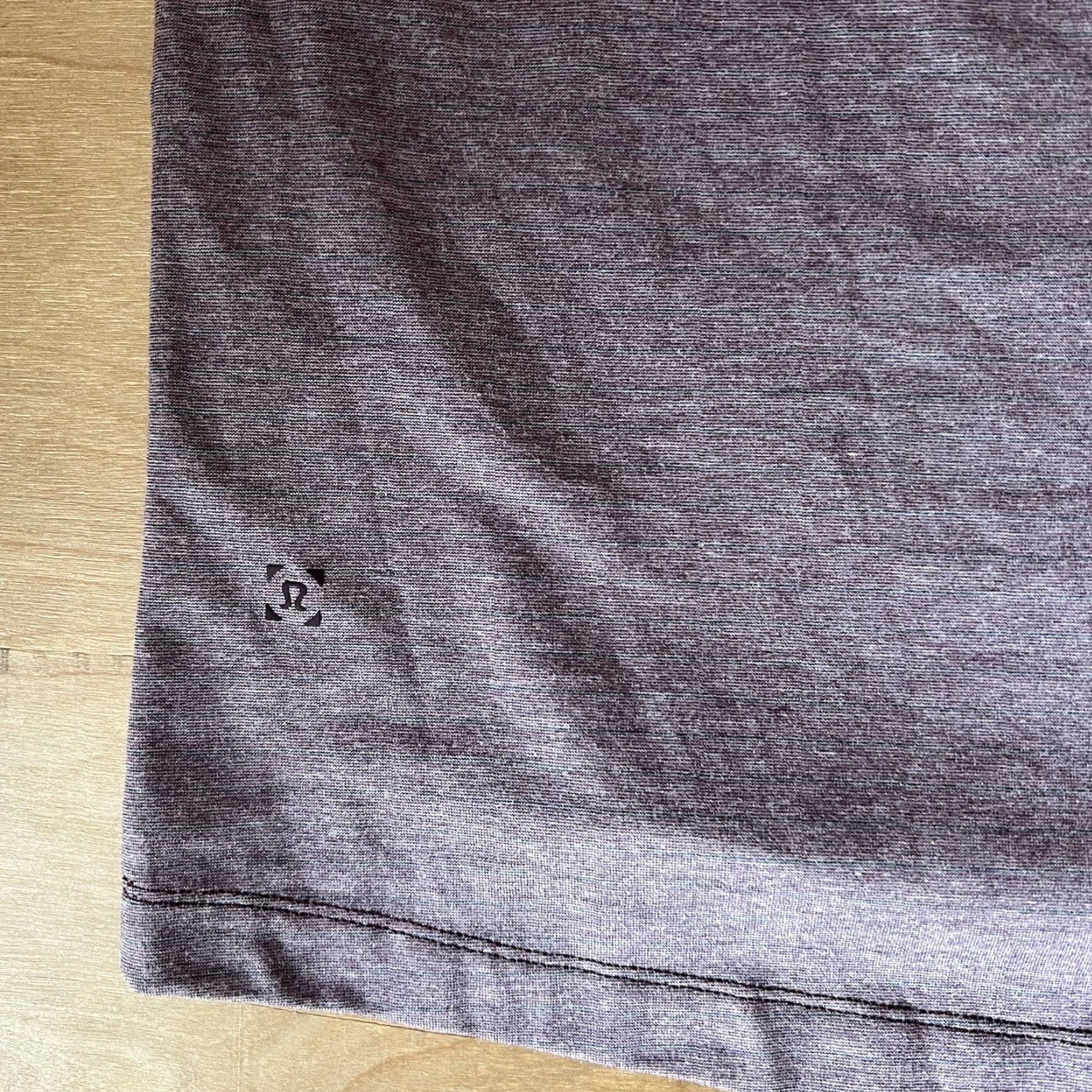 Lululemon Lululemon Evolution Polo Shirt M Purple Casual Cotton Logo Men Polo Shirt M Purple Size US M / EU 48-50 / 2 - 7 Thumbnail