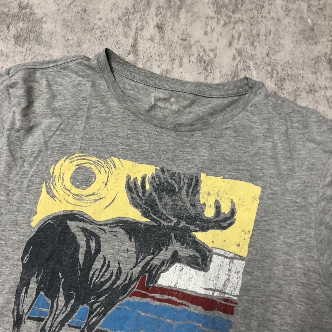 Levi's Grey Levi's graphic tee with moose design #casualwear Size US M / EU 48-50 / 2 - 2 Thumbnail