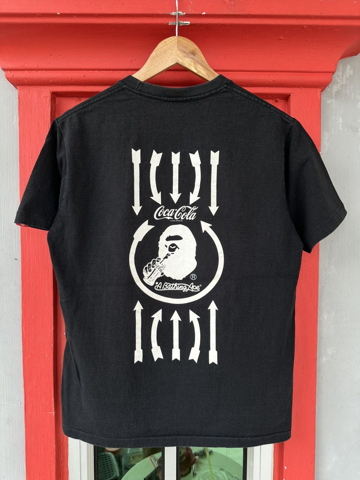 Bape × Coca Cola Bape X Coca Cola 2016 Big Head Tee Size US M / EU 48-50 / 2 - 2 Thumbnail