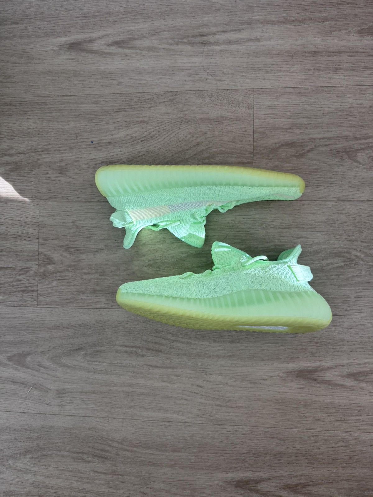 Adidas adidas Yeezy Boost 350 V2 Size US 9.5 / EU 42-43 - 4 Thumbnail