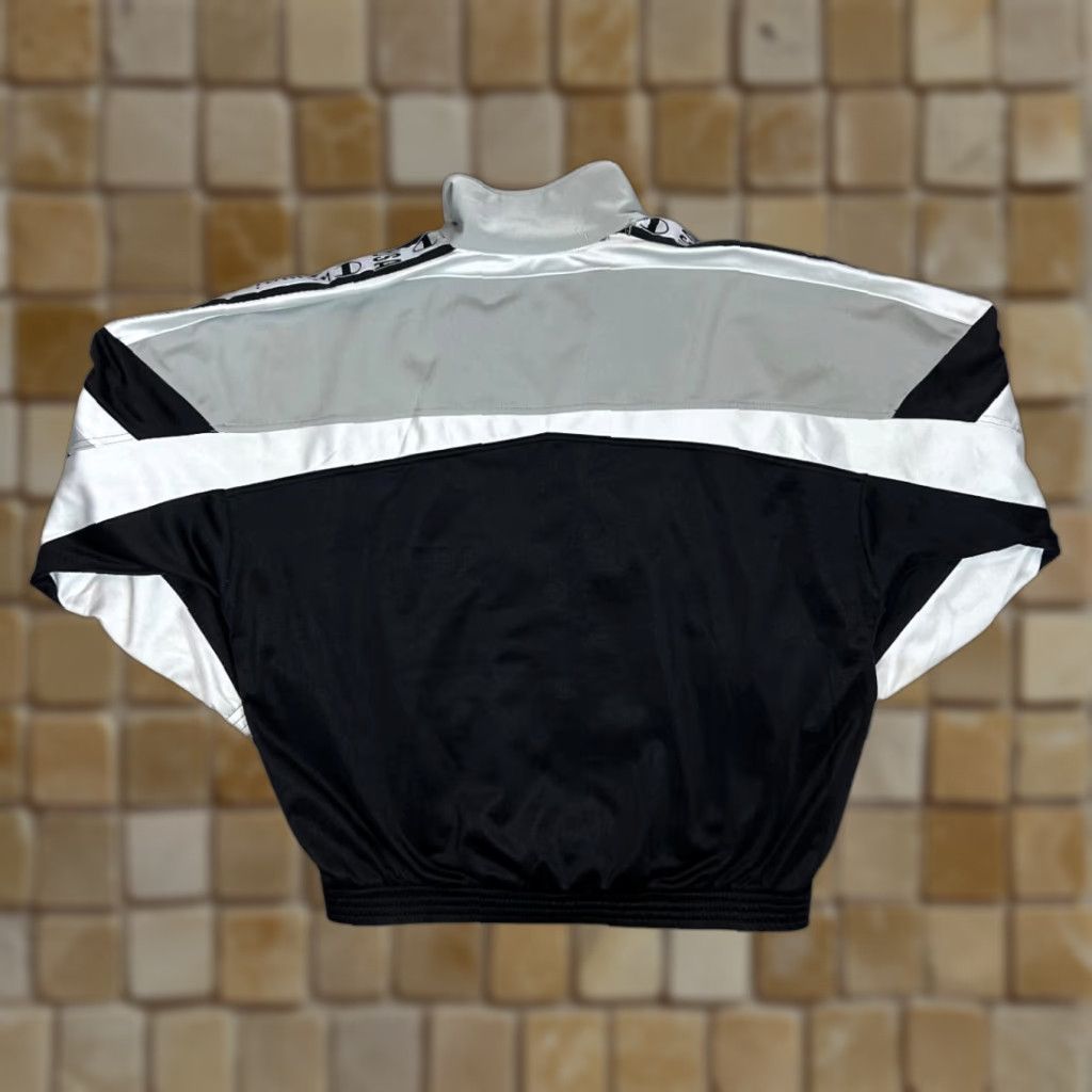 Champion VINTAGE Champion USA Logo Tape Sleeve Colour Block Track Jacket M Men Black Colourblock Size US M / EU 48-50 / 2 - 1 Thumbnail