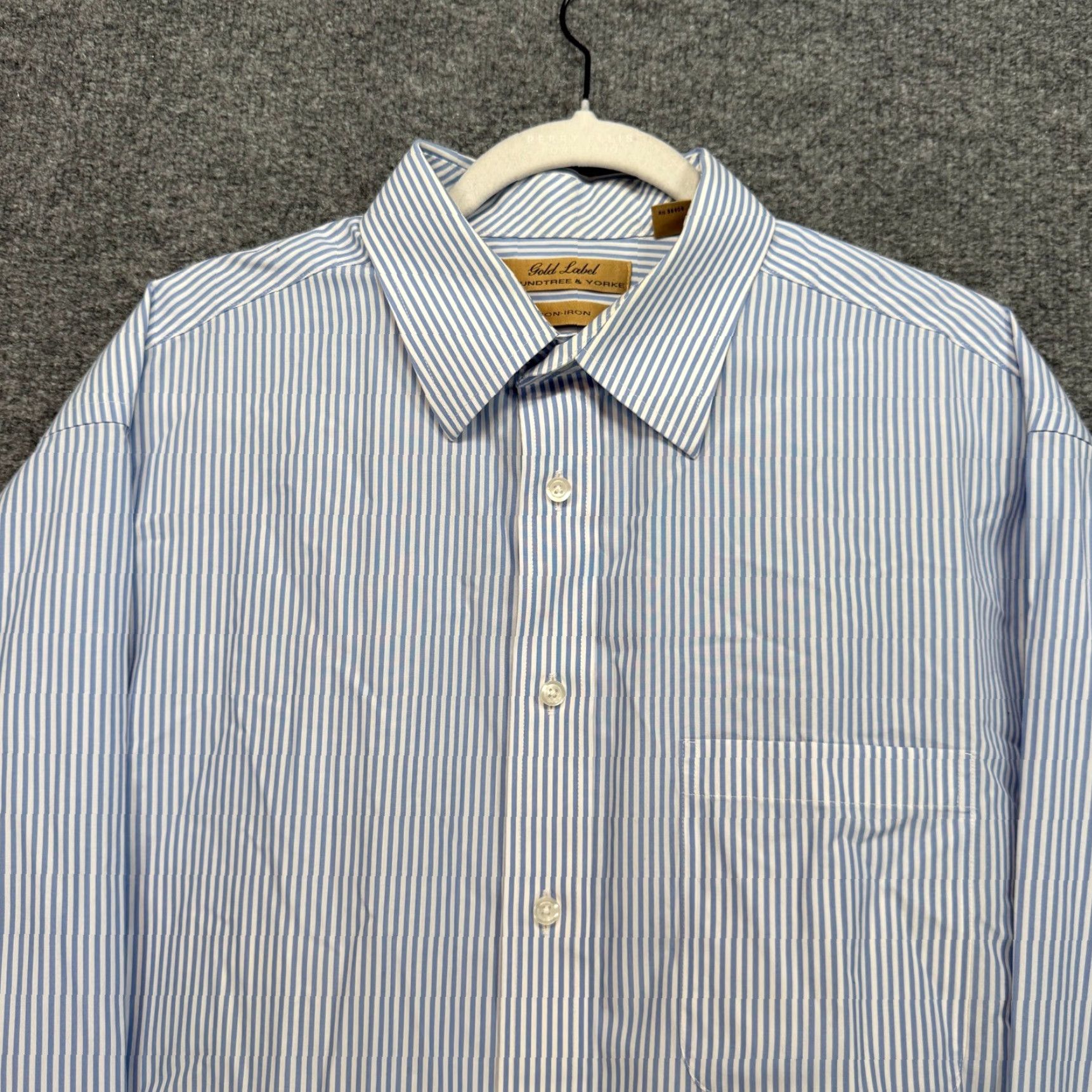 Roundtree & Yorke Roundtree & Yorke Gold Label Button Up Shirt Men L Blue Striped Non-Iron Dress Shirt Size US L / EU 52-54 / 3 - 2 Thumbnail