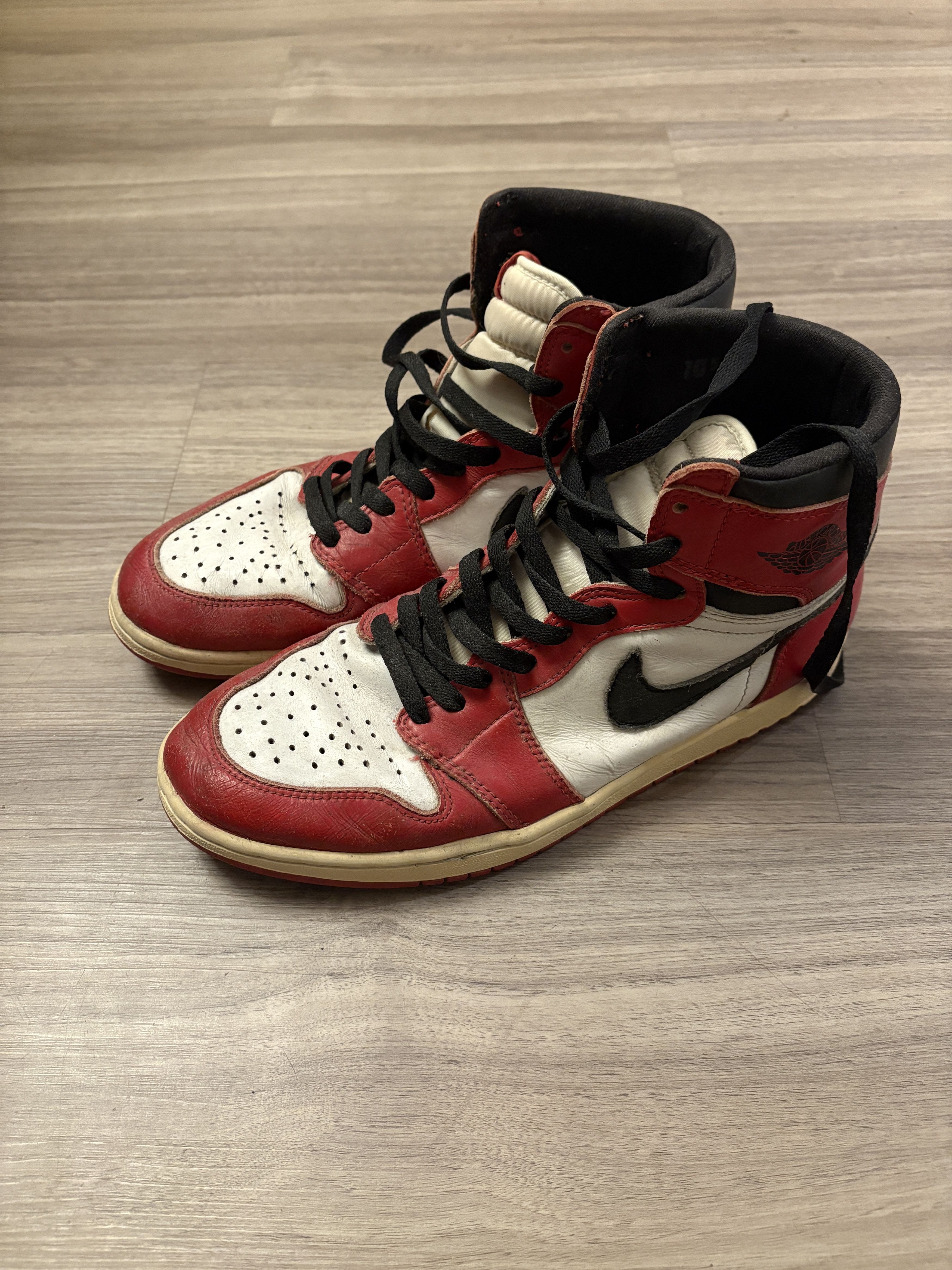Jordan Brand Jordan 1 Chicago 1994 Size US 11 / EU 44 - 1 Thumbnail