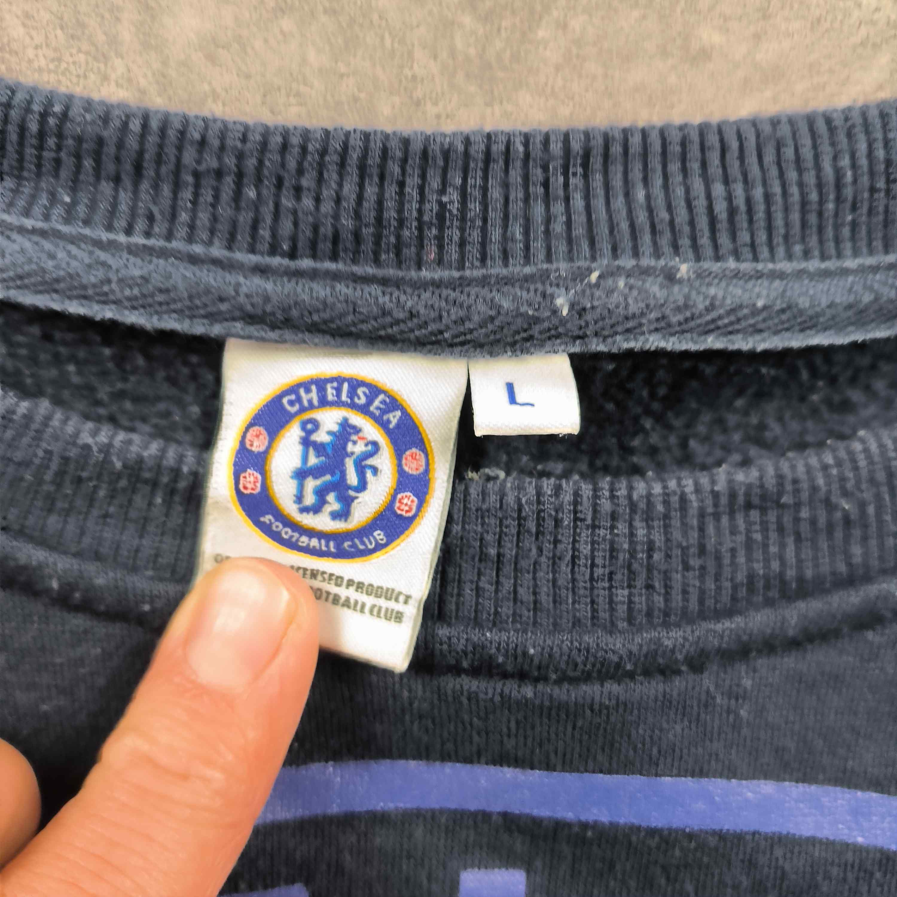 Other Chelsea football sweatshirt size L Size US L / EU 52-54 / 3 - 3 Thumbnail