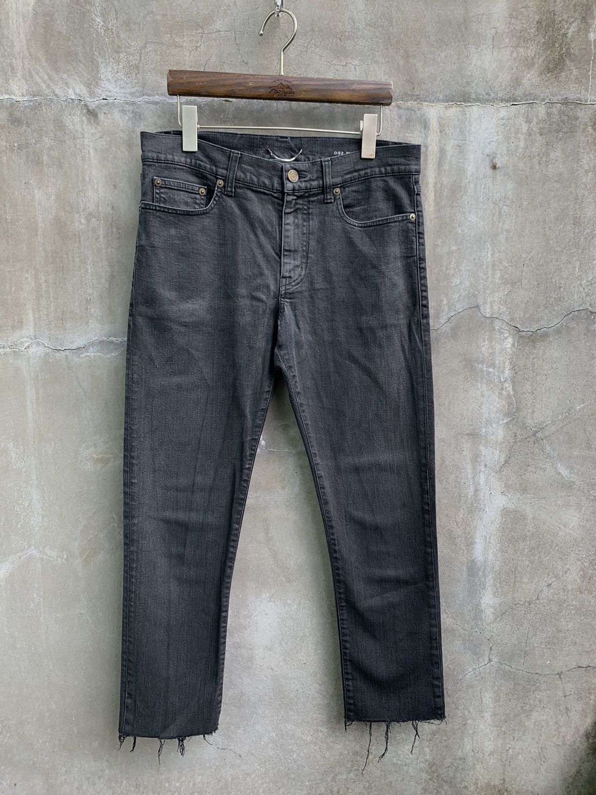 Saint Laurent Paris FW16 Washed Black Distressed Denim Size US 32 / EU 48 - 1 Thumbnail