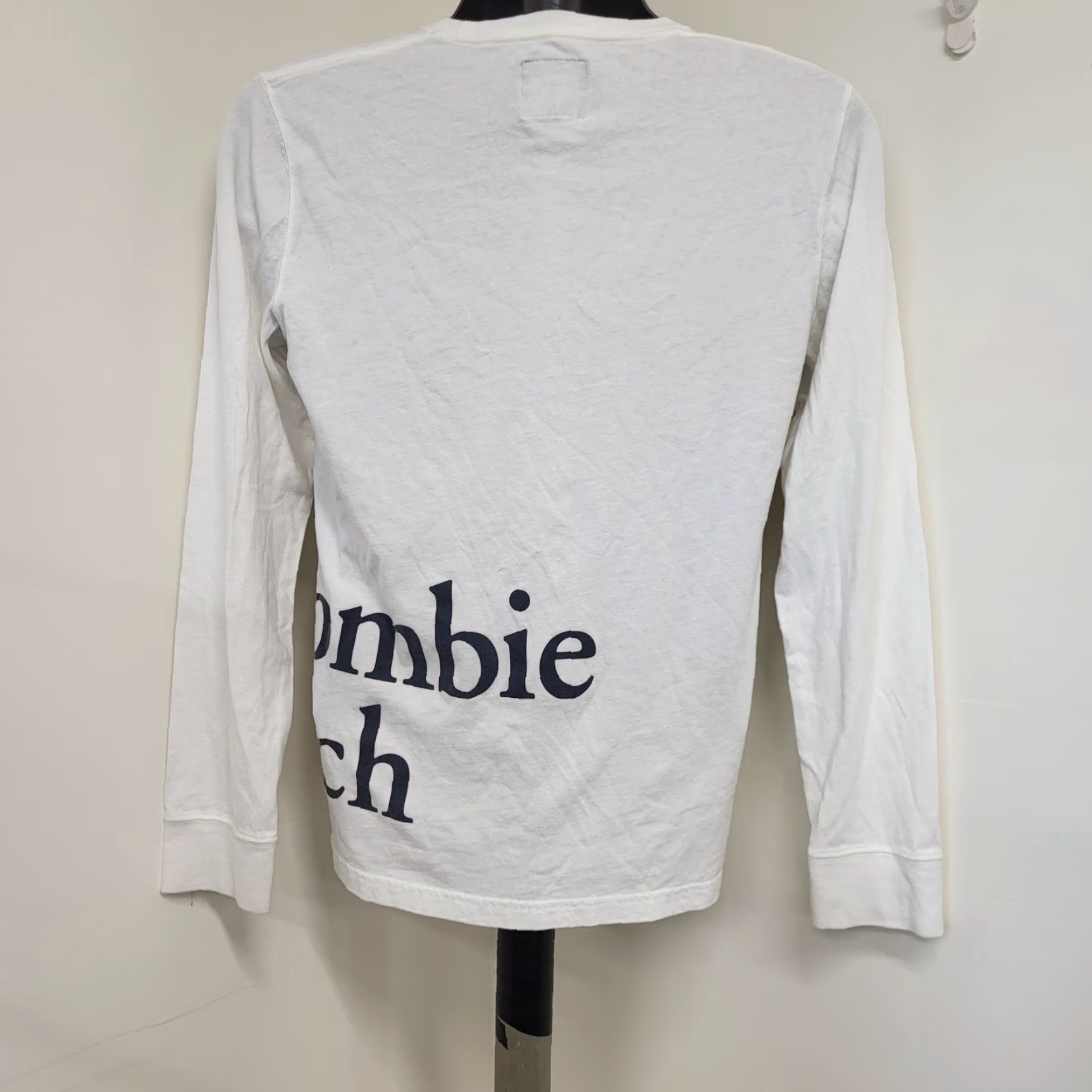 Abercrombie & Fitch VINTAGE Abercrombie & Fitch Shirt Unisex Adults Small Regular T-Shirt Long Sleeve Blue White Preppy Logo Size US S / EU 44-46 / 1 - 5 Thumbnail