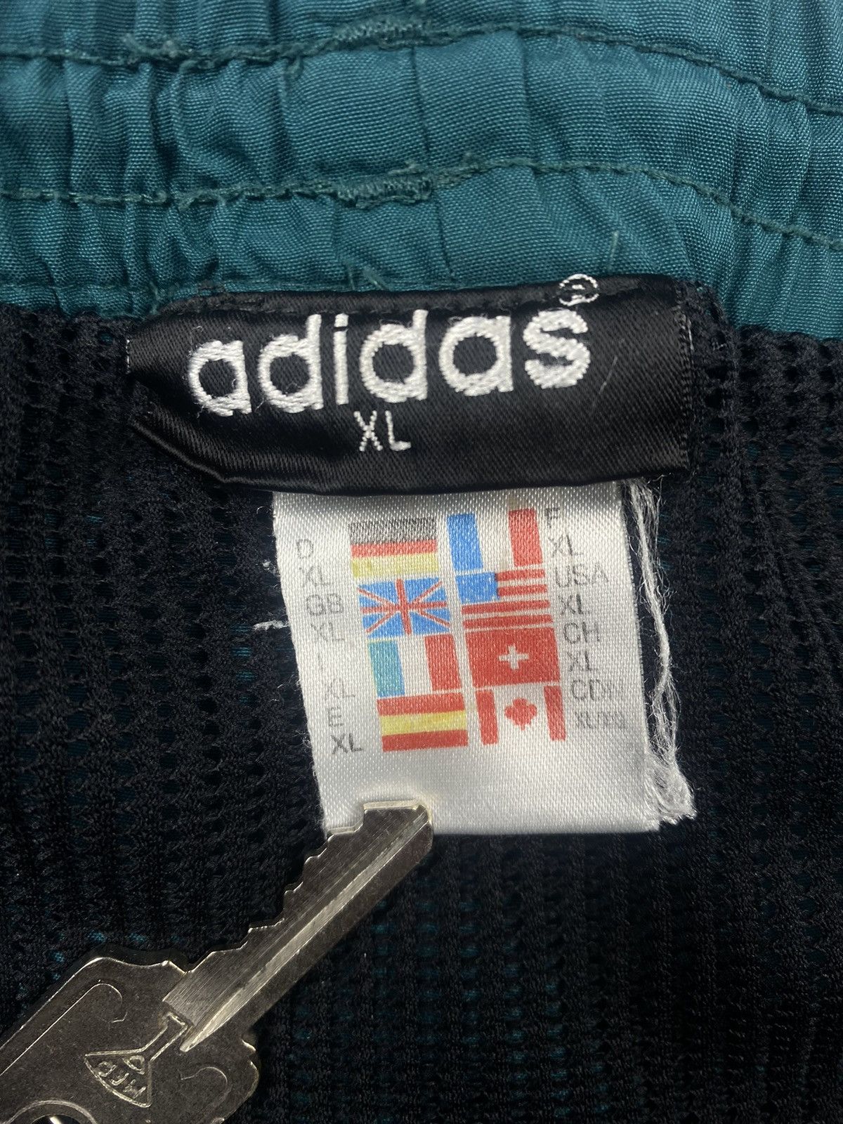 Adidas × Equipment × Vintage Vintage Adidas Equipment Shorts Size XL Size US 33 - 9 Thumbnail