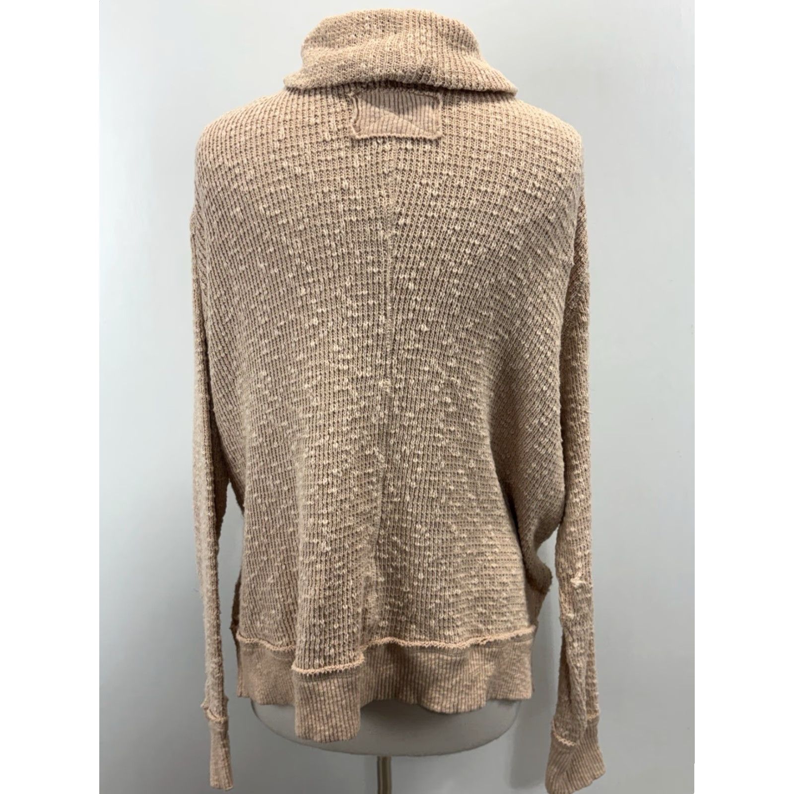 Free People Free People Sweater Shirt? No—Correction: Free People Light Pink Oversized Tommy Turtleneck Sweater Medium Slouchy Boho Size M / US 6-8 / IT 42-44 - 3 Thumbnail