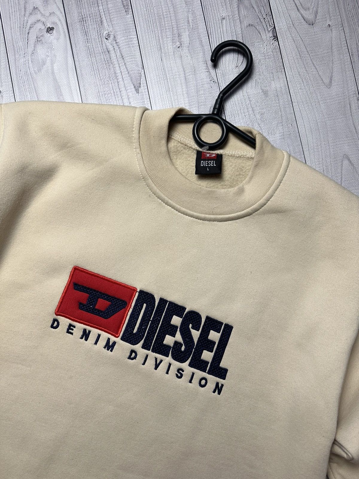 Diesel × Vintage Vintage Diesel Division sweatshirt logo size M/L Size US M / EU 48-50 / 2 - 4 Thumbnail