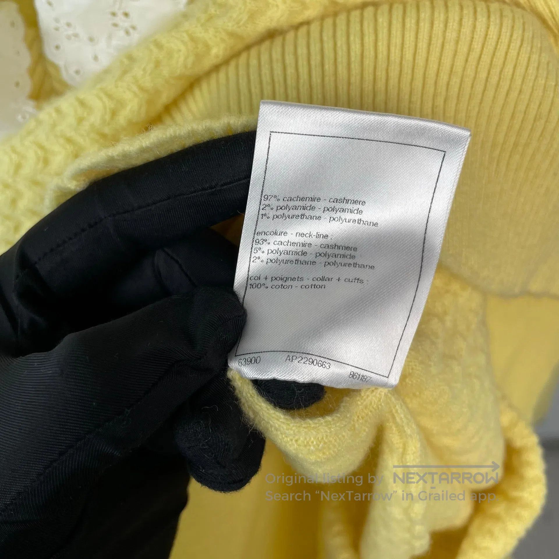 Chanel Chanel Lemon Yellow and White Lace Trimmed V-Neck Cashmere Size XXS / US 00 / IT 34 - 6 Thumbnail