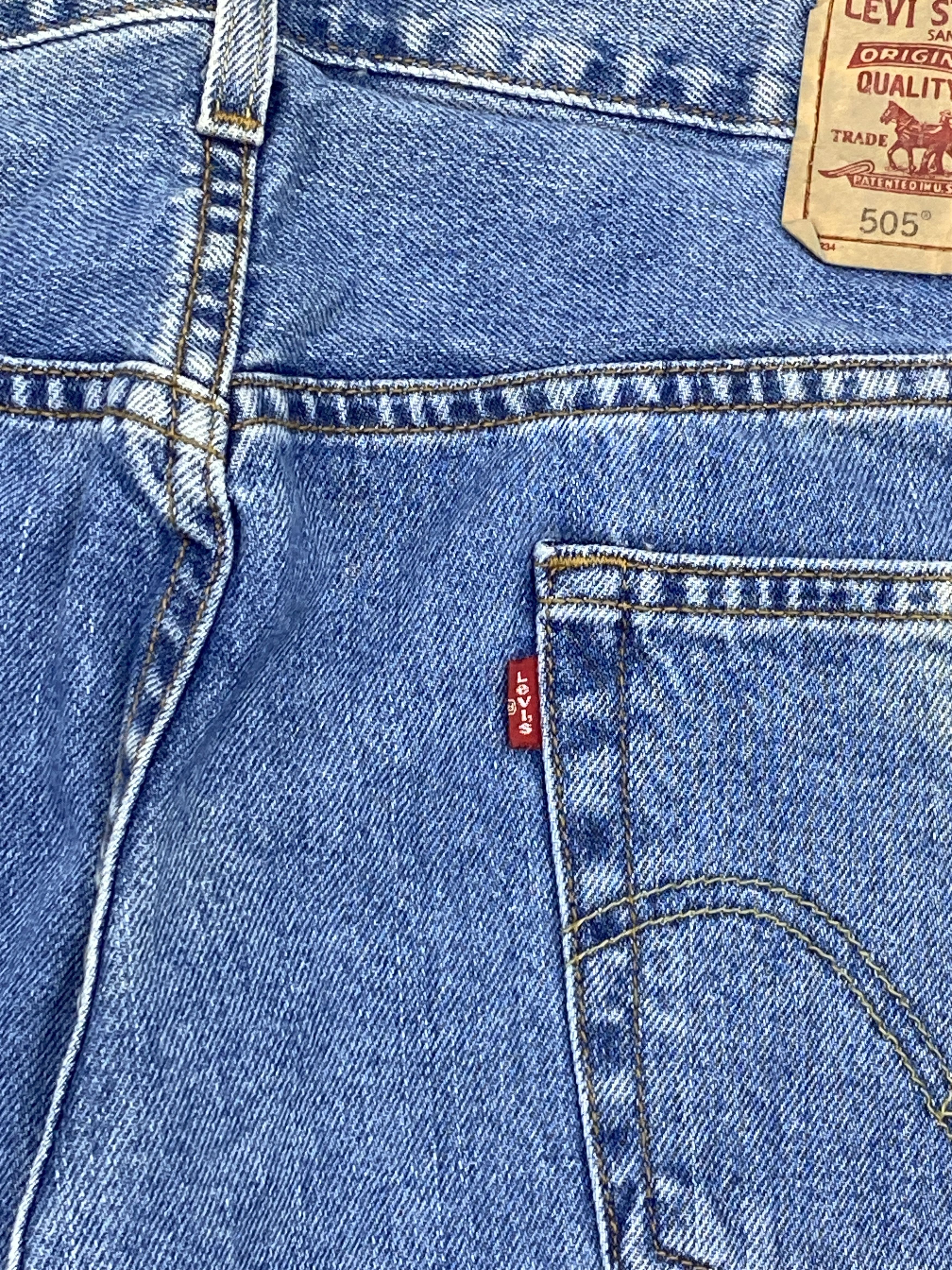 Levi's Vintage Levis 505 Bleach Faded Blue Denim DP2624 Size US 33 - 6 Thumbnail