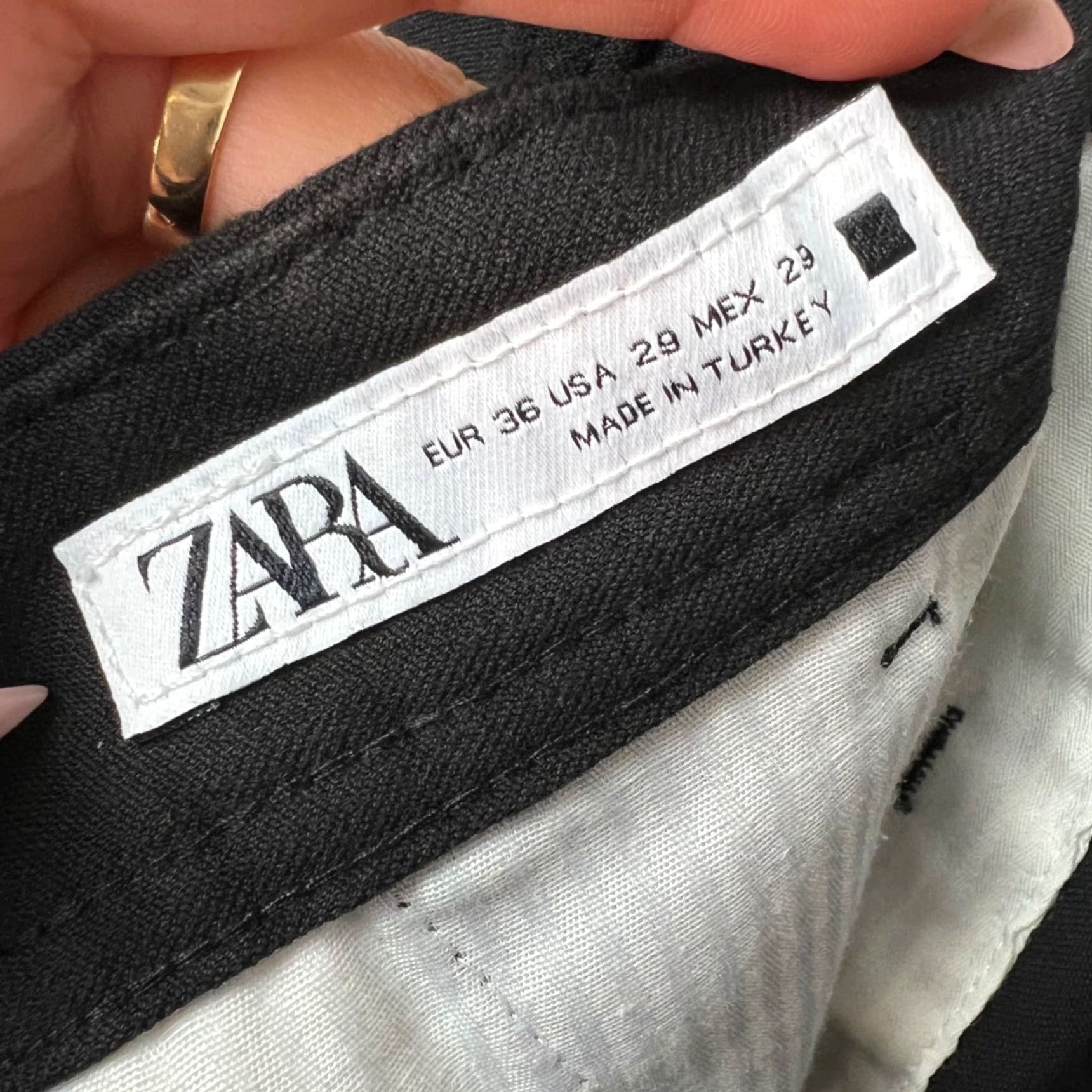 Zara Zara Mens Dress Pants Slim Black 29 Slim Fit Tapered Leg Flat Front Zip Button Polyester Viscose Pants Men Regular 28in Inseam 7/10 Vintage No Size US 29 - 3 Thumbnail