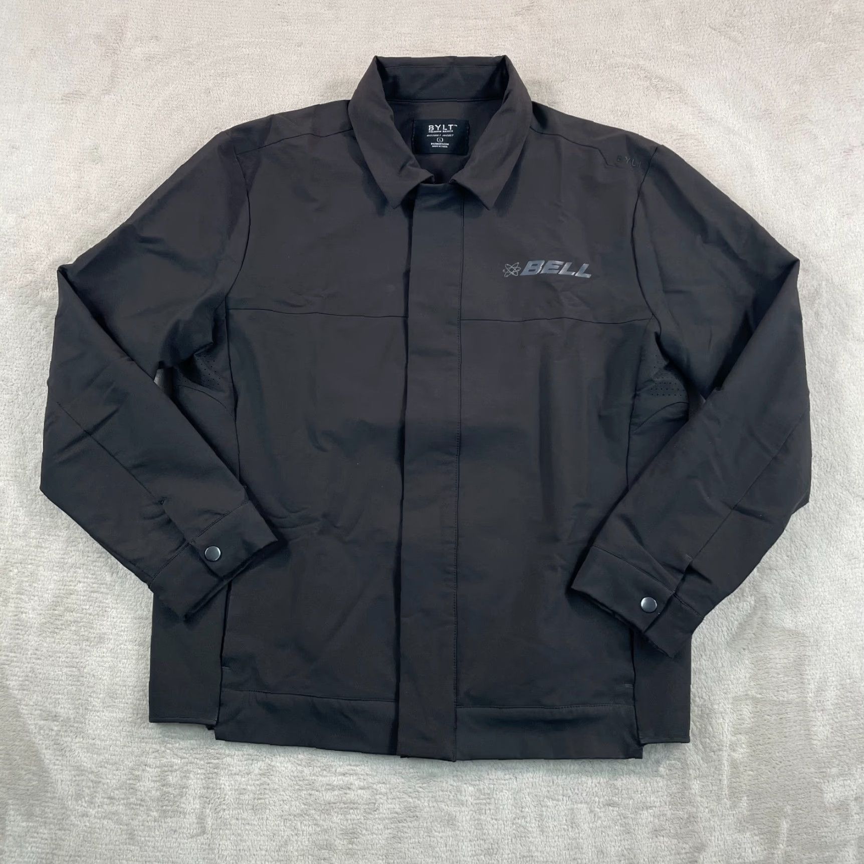 Vintage BYLT District Jacket Men Large Black Polyester Softshell Snap Collared Lightweight Pockets Full Zip Windbreaker Regular Fit Size US L / EU 52-54 / 3 - 5 Thumbnail