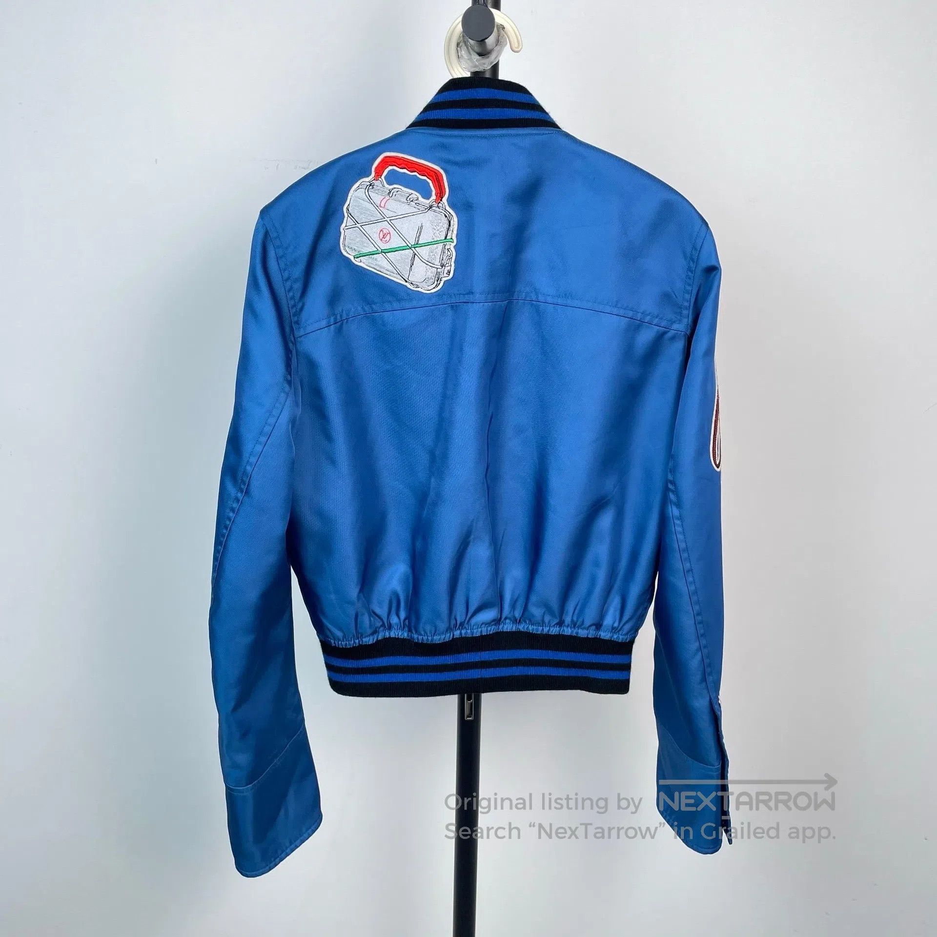 Louis Vuitton Louis Vuitton Limited edition blue embroidered badge pilot Size XS / US 0-2 / IT 36-38 - 2 Thumbnail