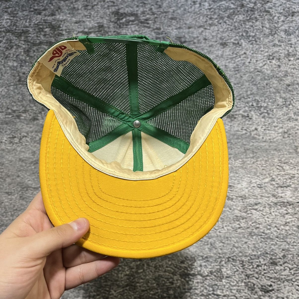 Vintage Vintage 80s Notre Dame Fighting Irish Snapback Trucker Hat Size ONE SIZE - 4 Thumbnail