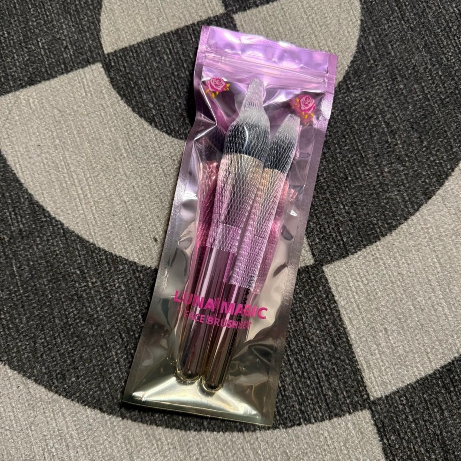 Other LUNA MAGIC / Face Brush Duo Set / Makeup Brushes Size ONE SIZE - 2 Thumbnail