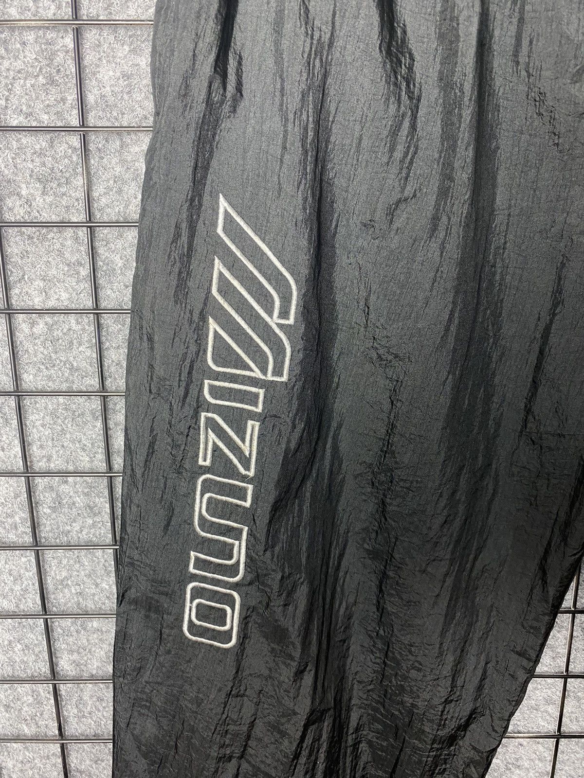 Mizuno Mizuno Outdoor Sportswear Nylon Track Pants Size L Size US 34 / EU 50 - 2 Thumbnail