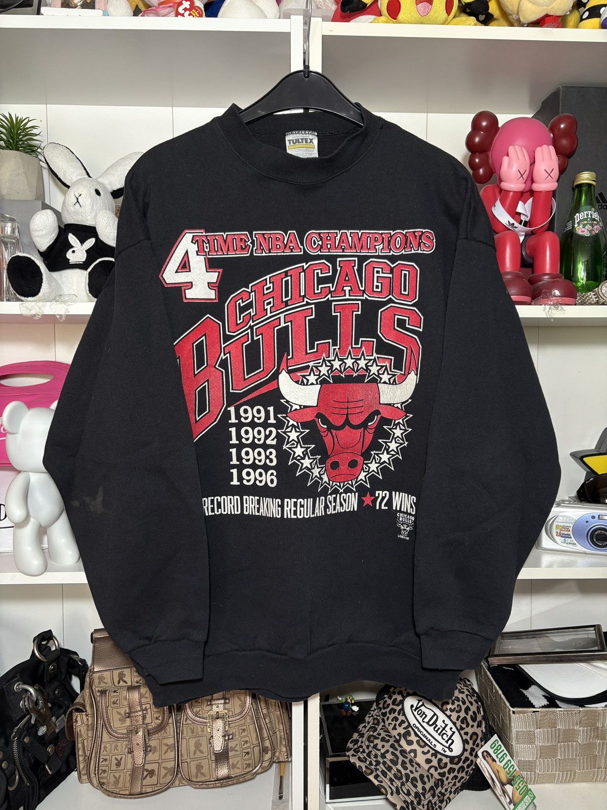 NBA Chicago Bulls Vintage 1996 NBA Champions Crewneck Tultex Size US XL / EU 56 / 4 - 1 Thumbnail